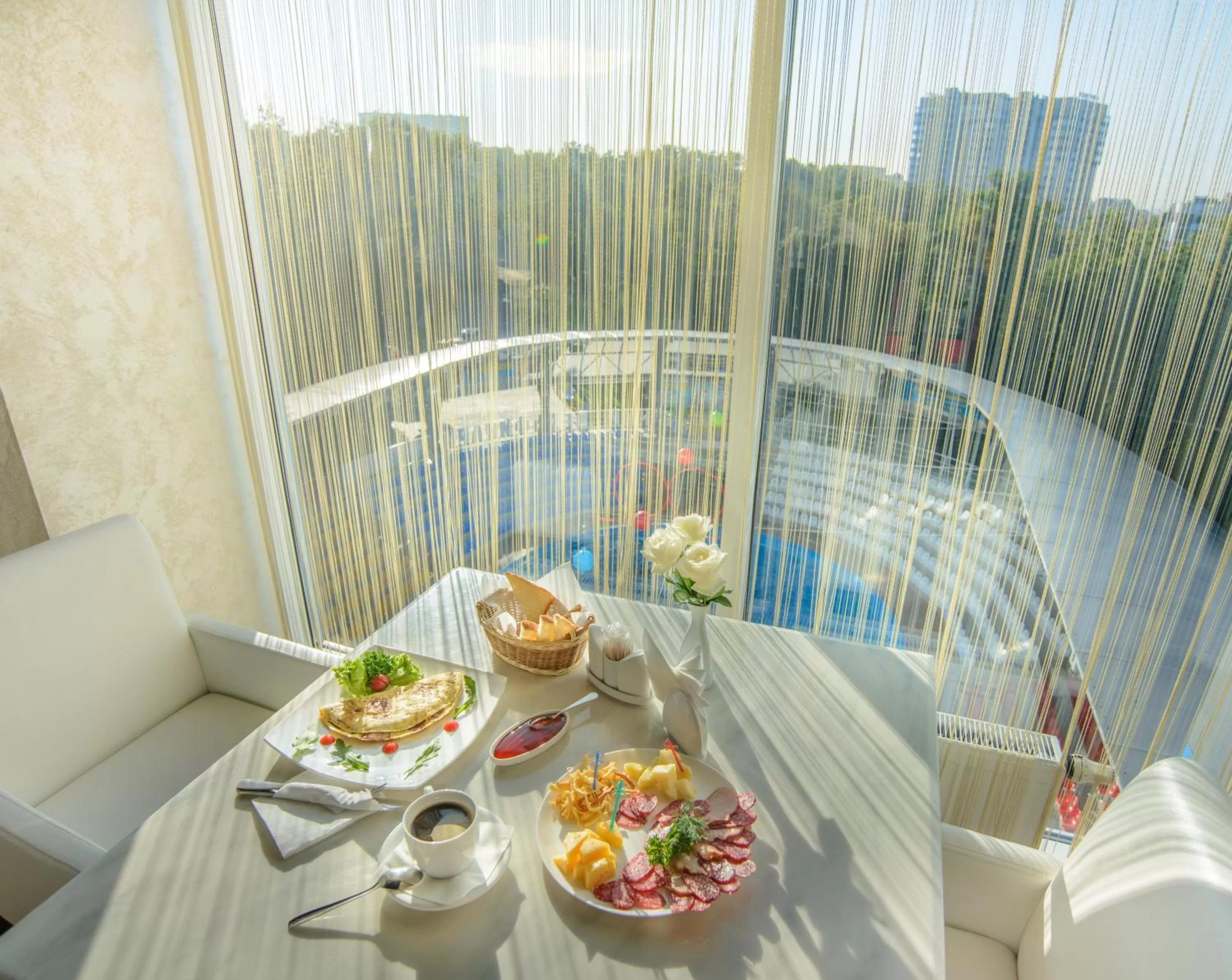 Restaurant/places to eat in Hotel & Spa NEMO with dolphins