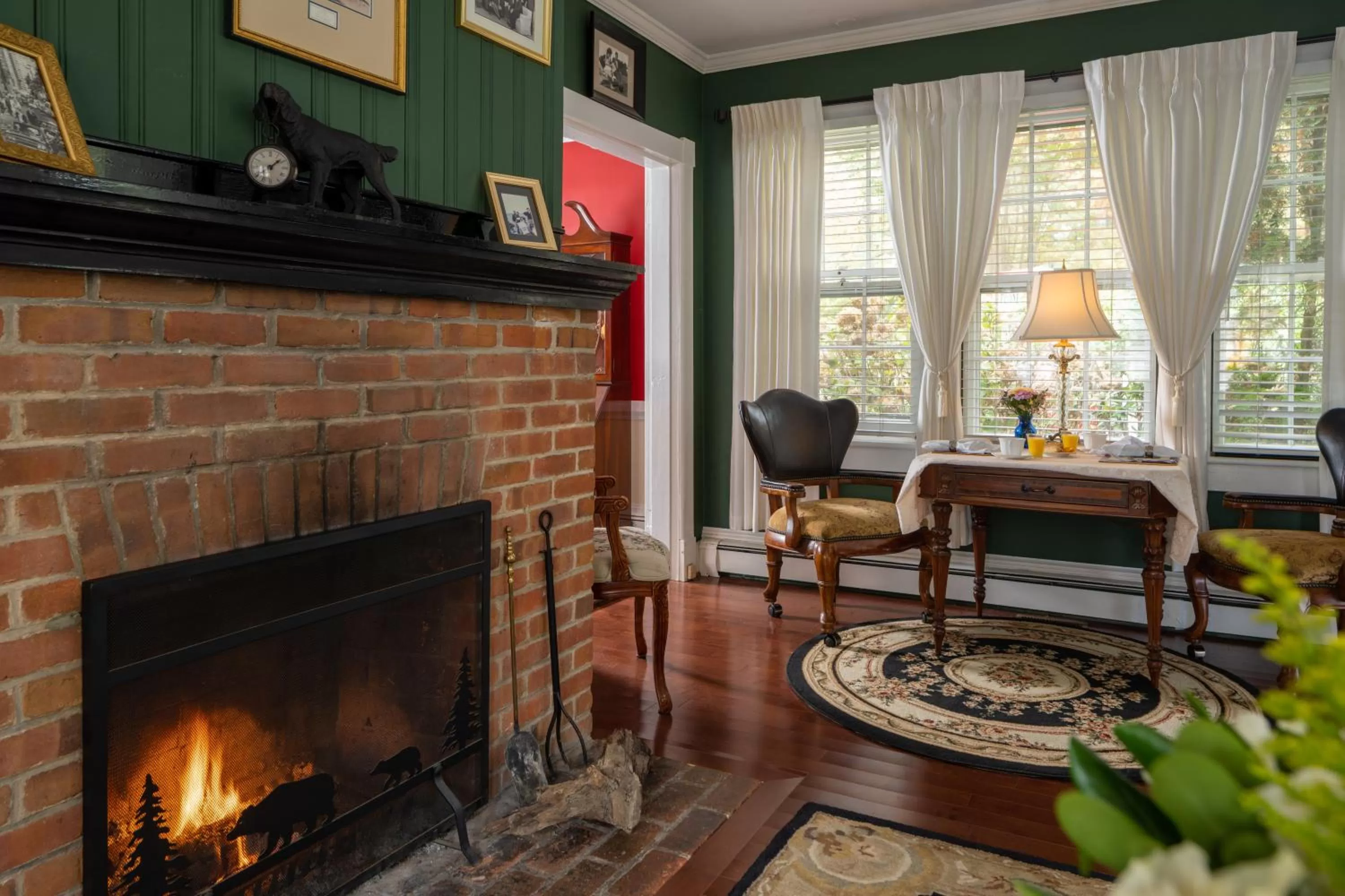 A Williamsburg White House Inn