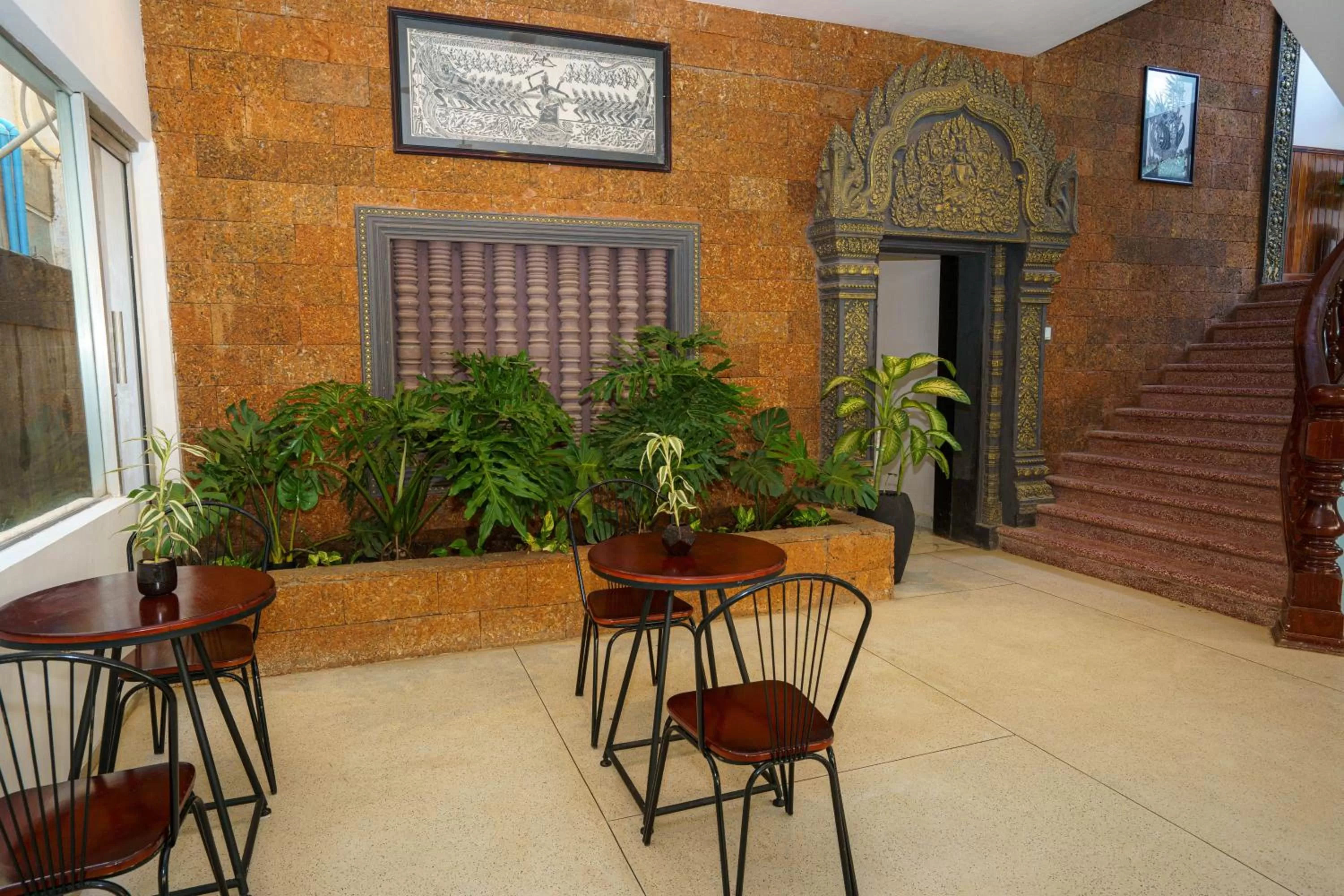 Lounge or bar in The Rabbit Hole Hotel & SPA