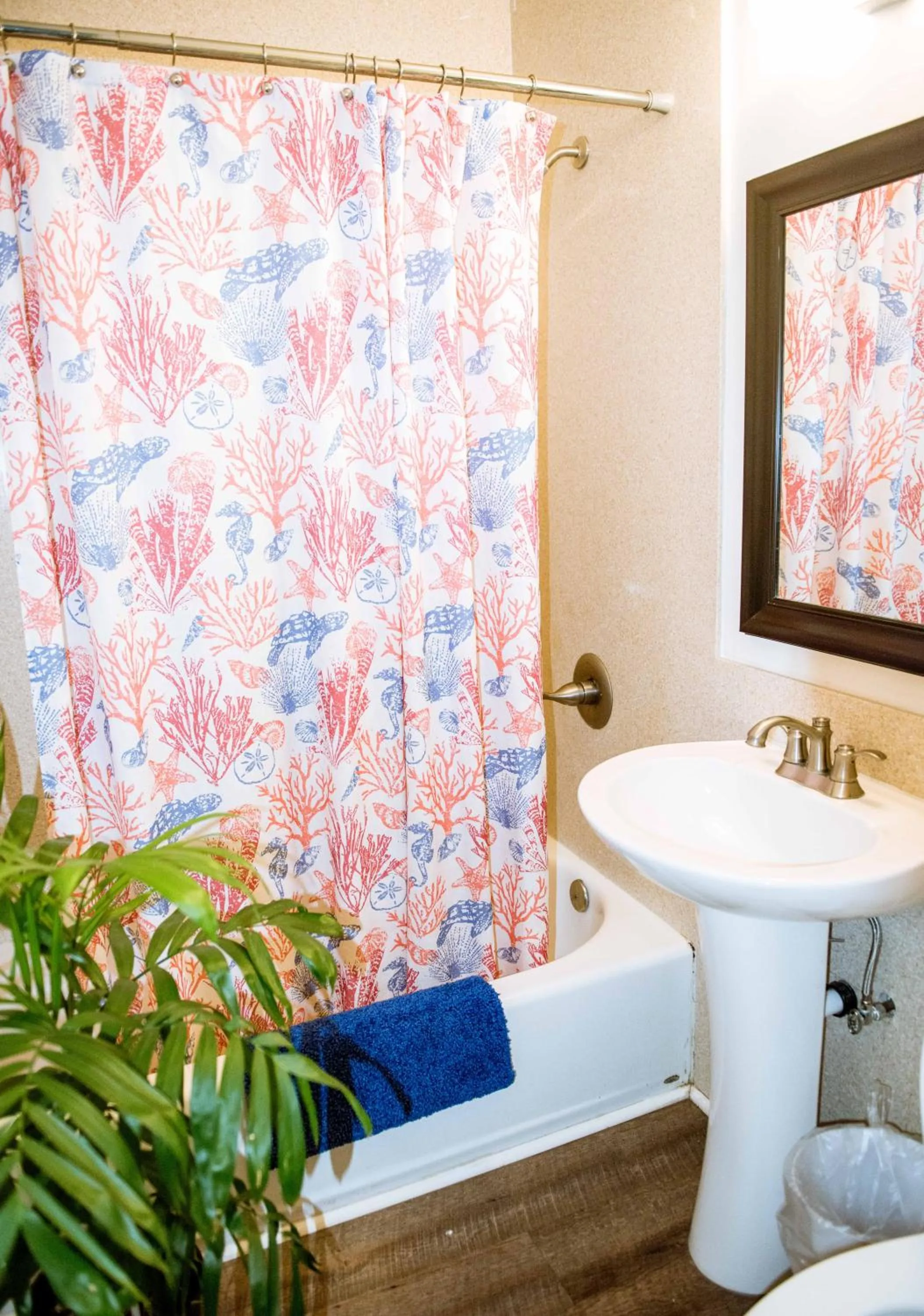 Bathroom in Polynesian Hostel Beach Club