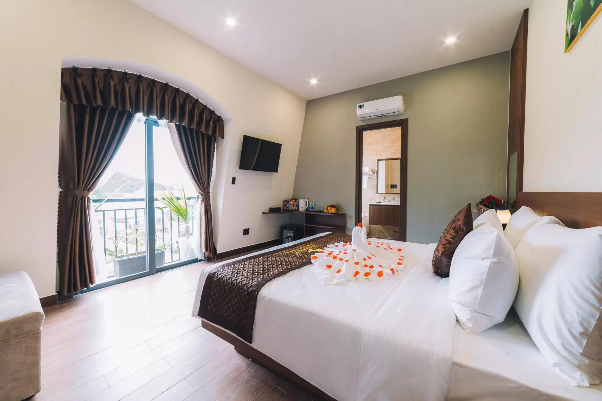 Bed in GREENECO DA LAT HOTEL - Khách sạn Green Eco Đà Lạt