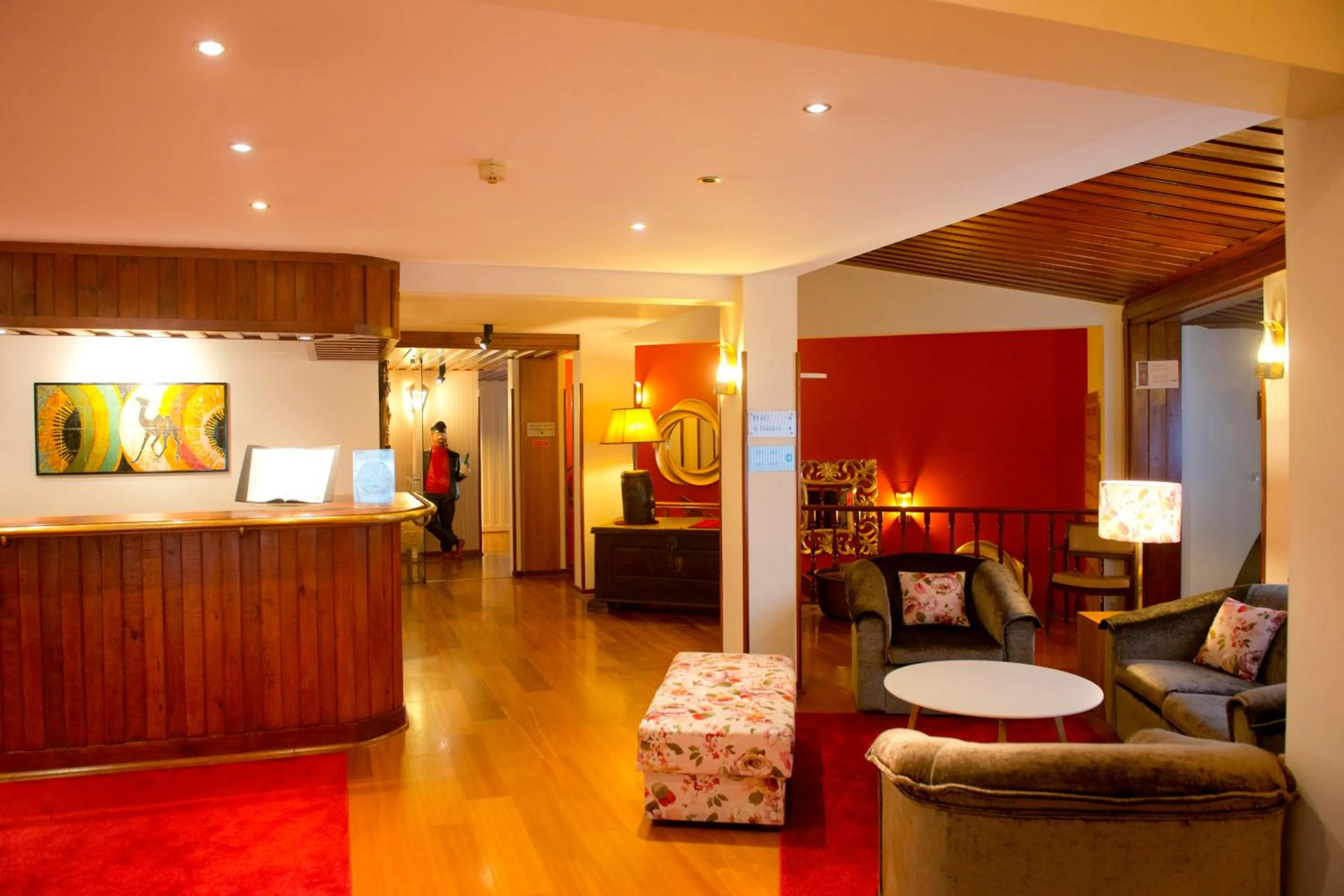 Lobby or reception in Hotel Eurosol Seia Camelo