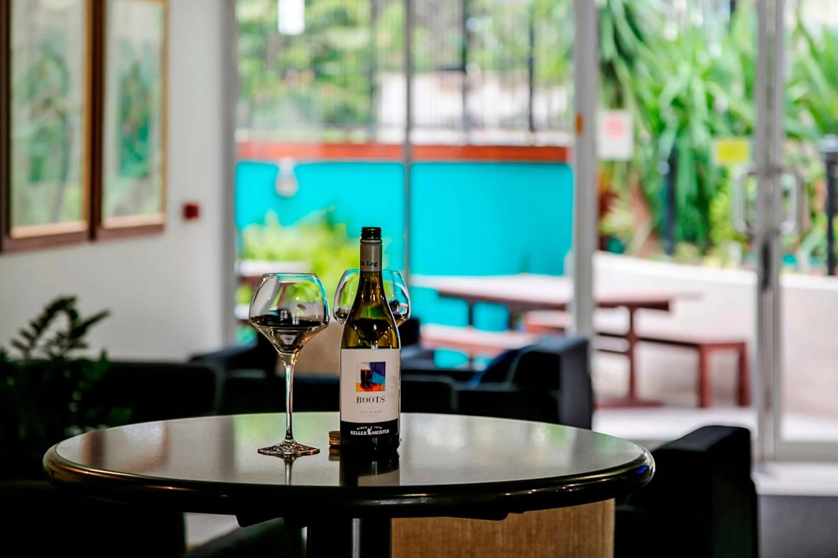 Lounge or bar in The Wellington Apartment Hotel