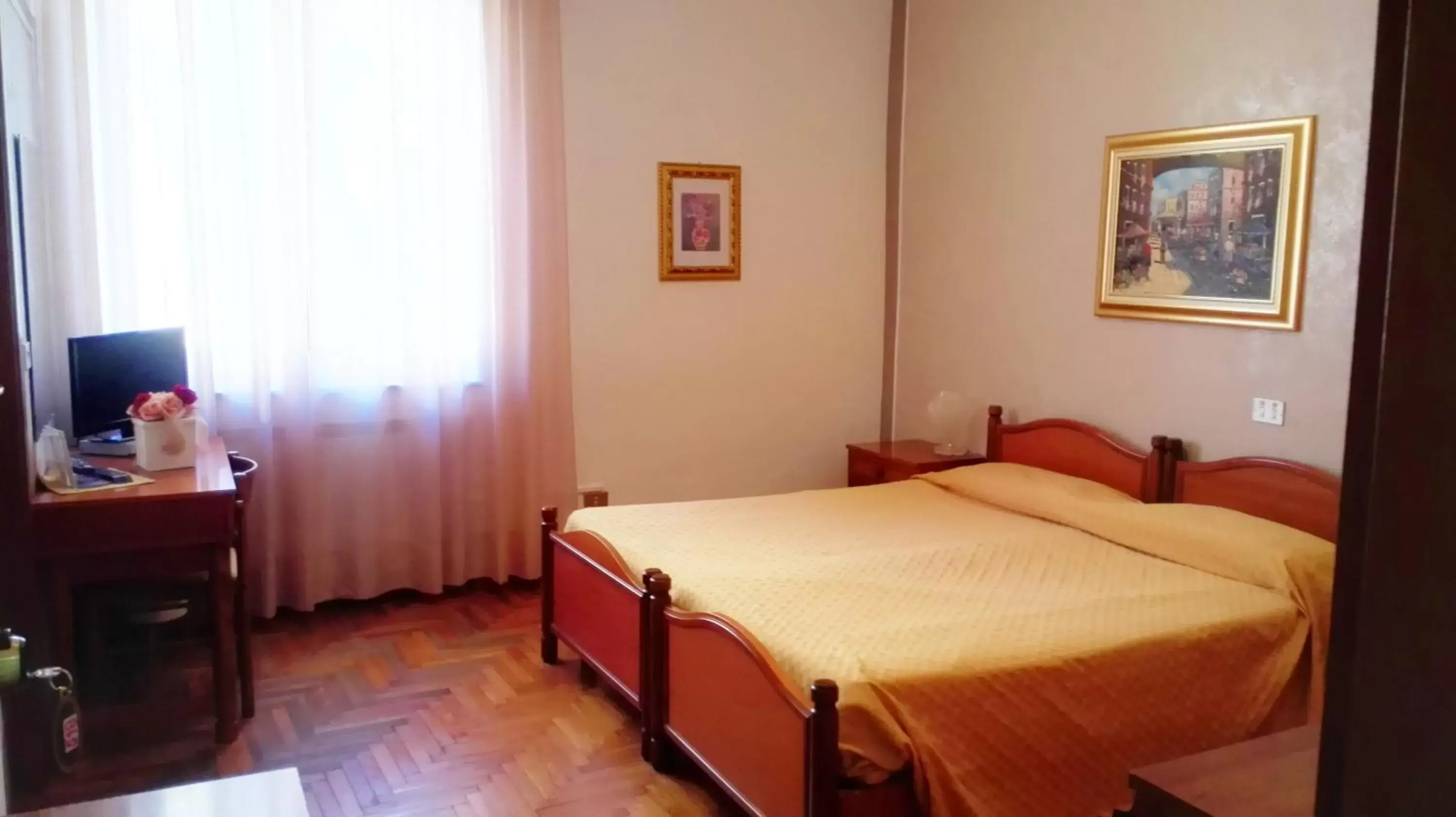 Comfort Double Room in San Gabriele Comfort Double Room in San Gabriele