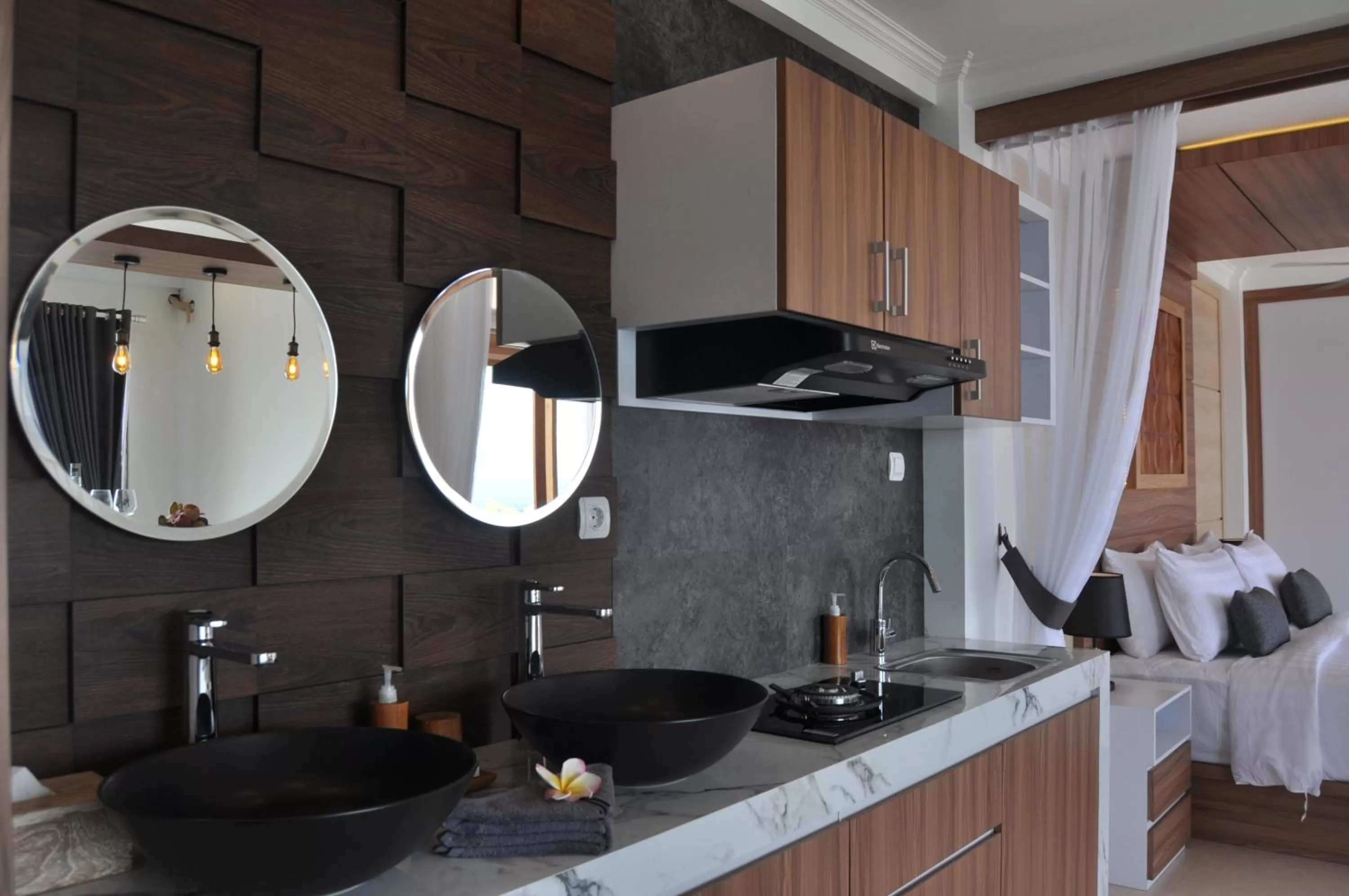 Kitchen or kitchenette in SUITE OCEAN BLUE