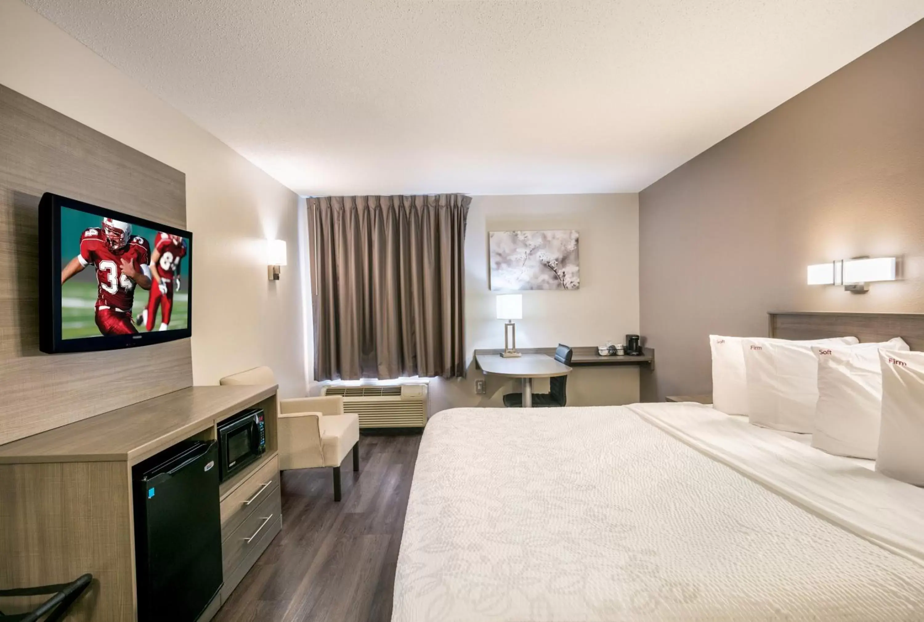 Superior King Room Disability Access Smoke Free in Red Roof Inn PLUS+ Boston - Logan Superior King Room Disability Access Smoke Free in Red Roof Inn PLUS+ Boston - Logan