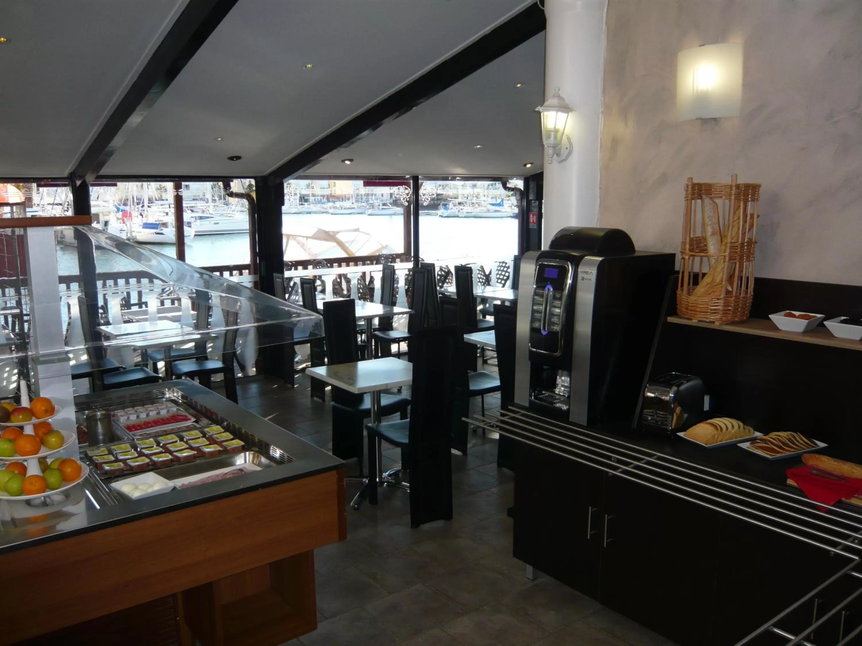 Area and facilities in Hôtel Port Beach