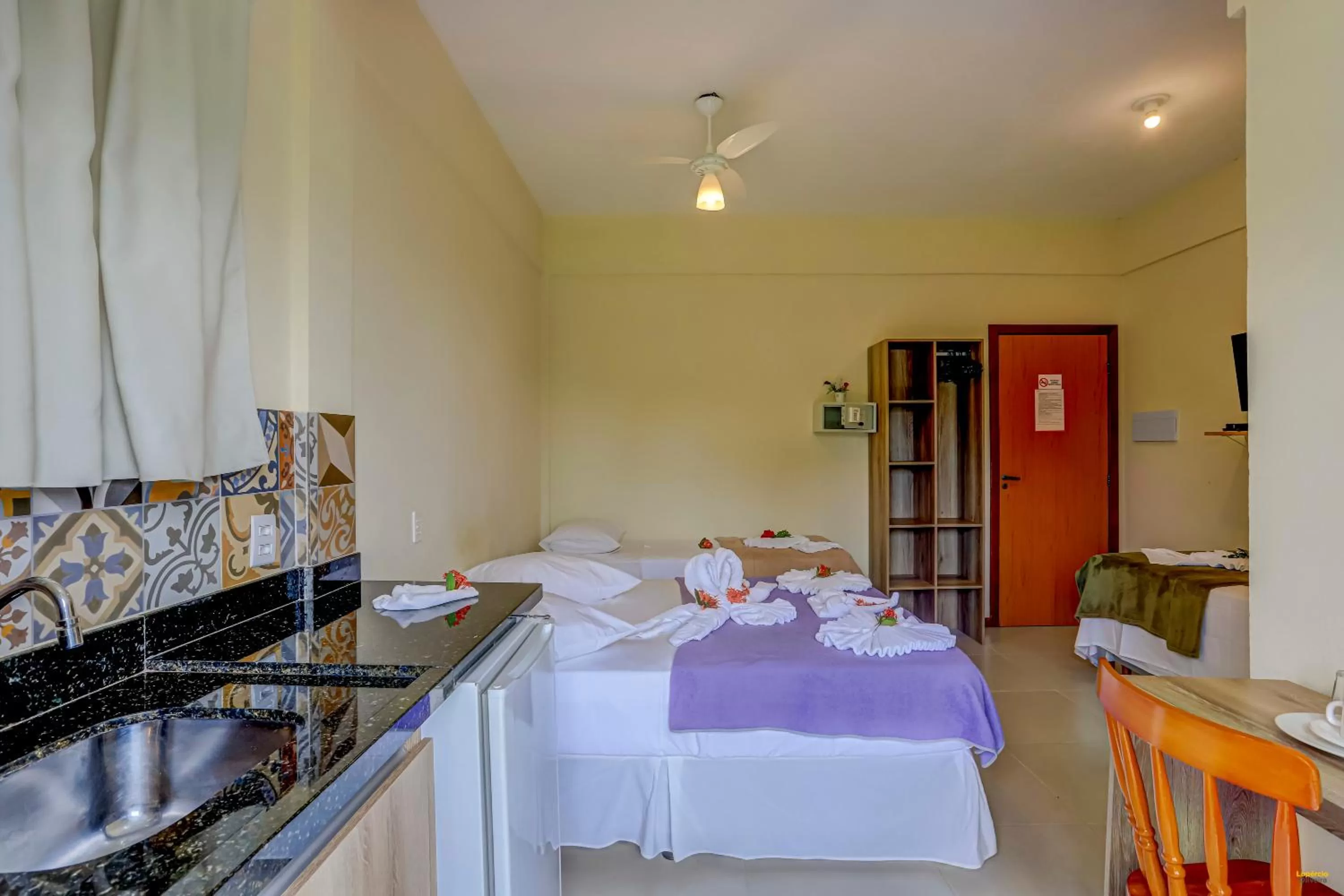 Photo of the whole room in i9 Quixaba Flat