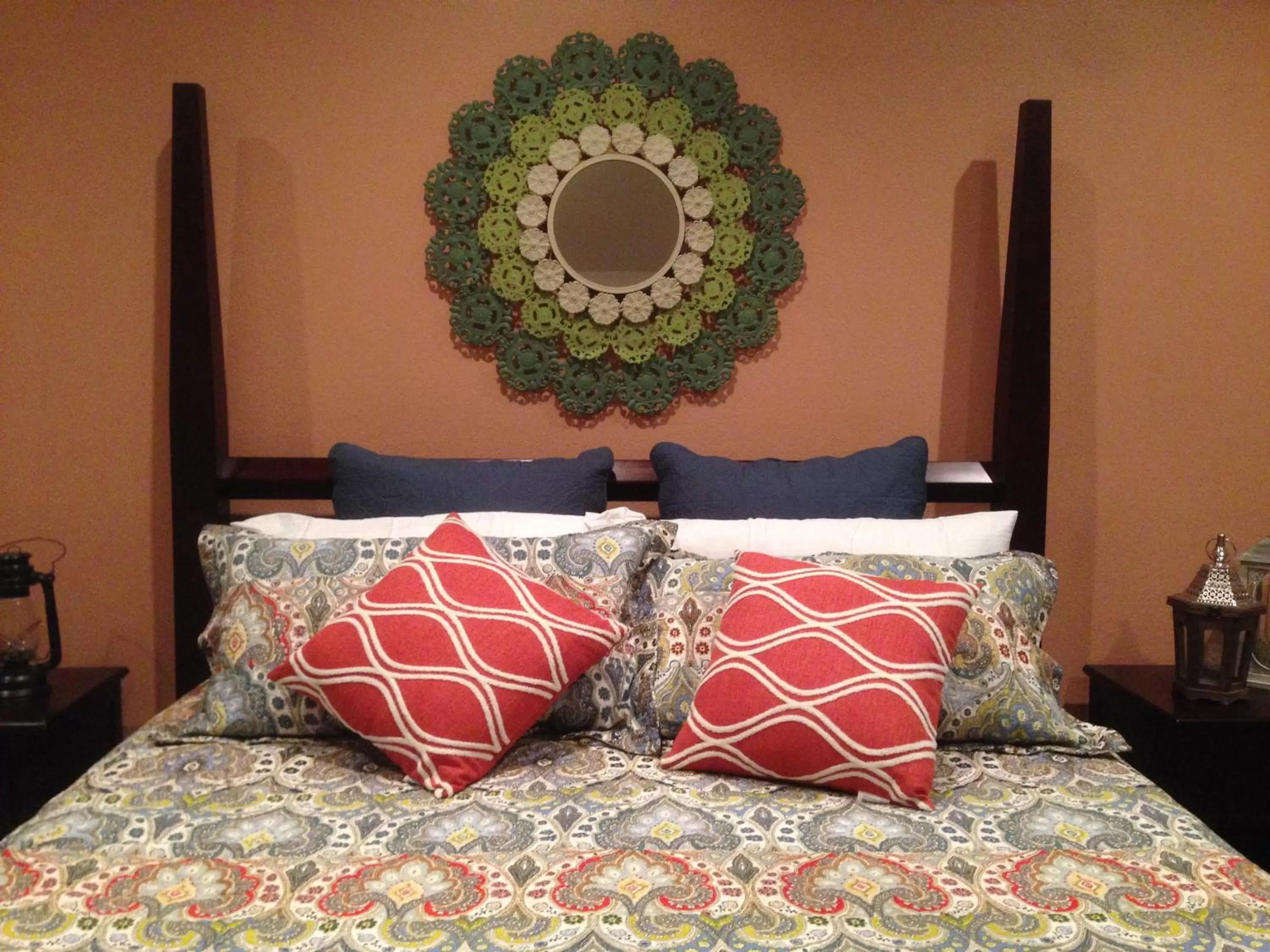 Bed in Maple Creek Bed&Breakfast