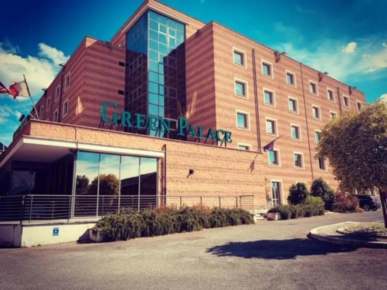 Property building in Quality Hotel Green Palace