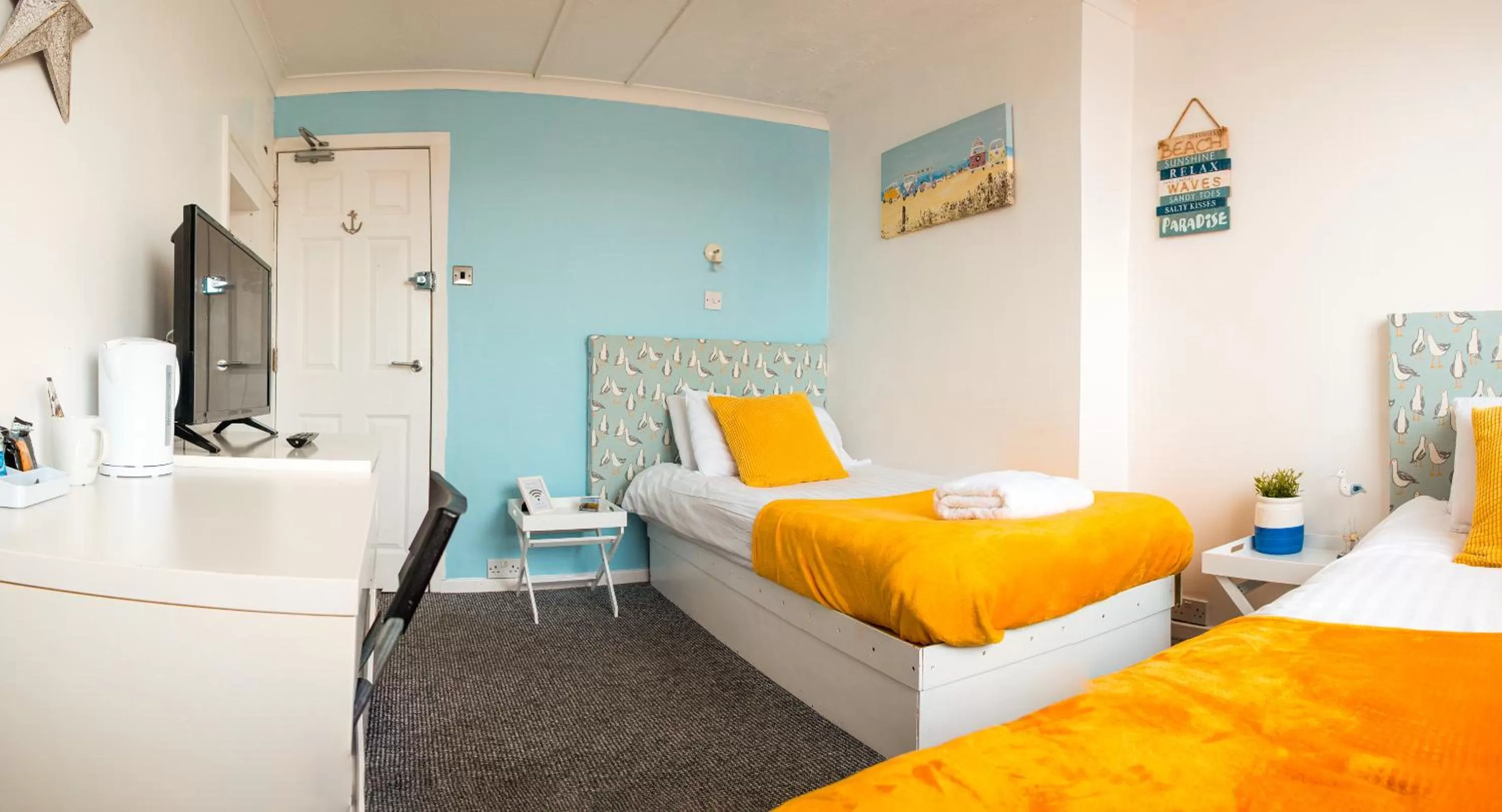 Photo of the whole room, Bed in The Chedburgh