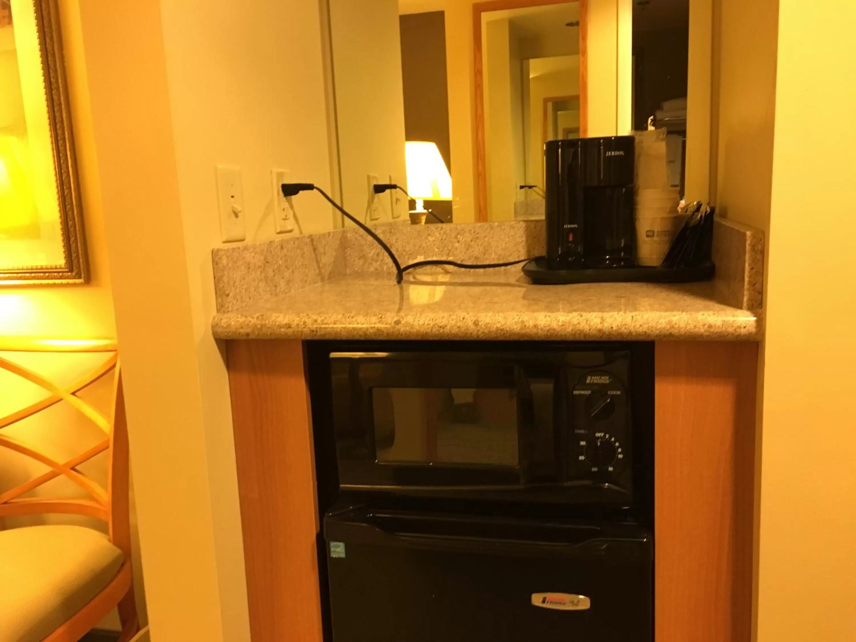 Coffee/tea facilities in Wingate by Wyndham Coon Rapids