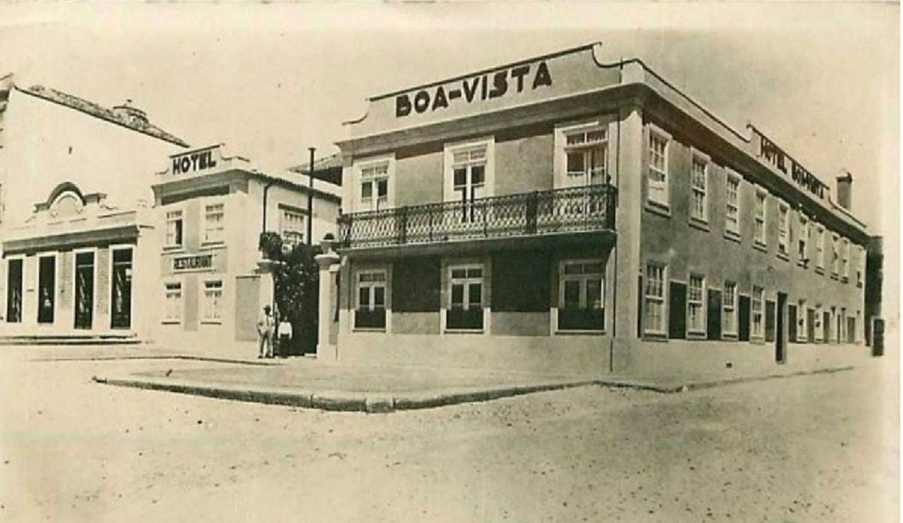 Facade/entrance in Hotel Boa - Vista