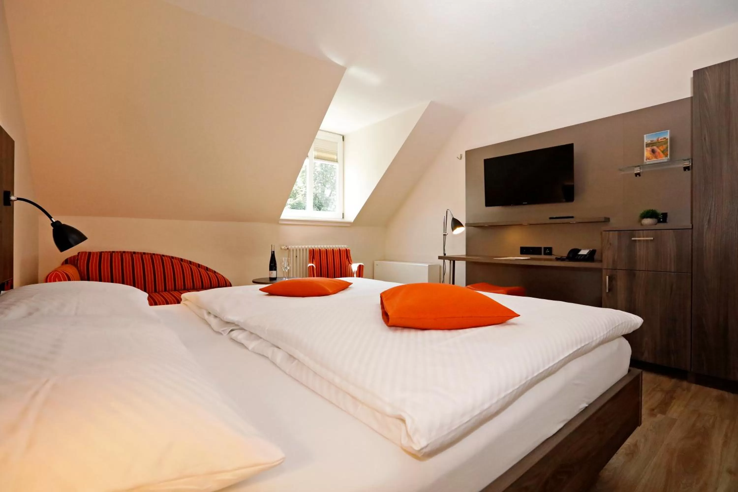 Photo of the whole room, Bed in Landhotel Altes Wasserwerk GbR