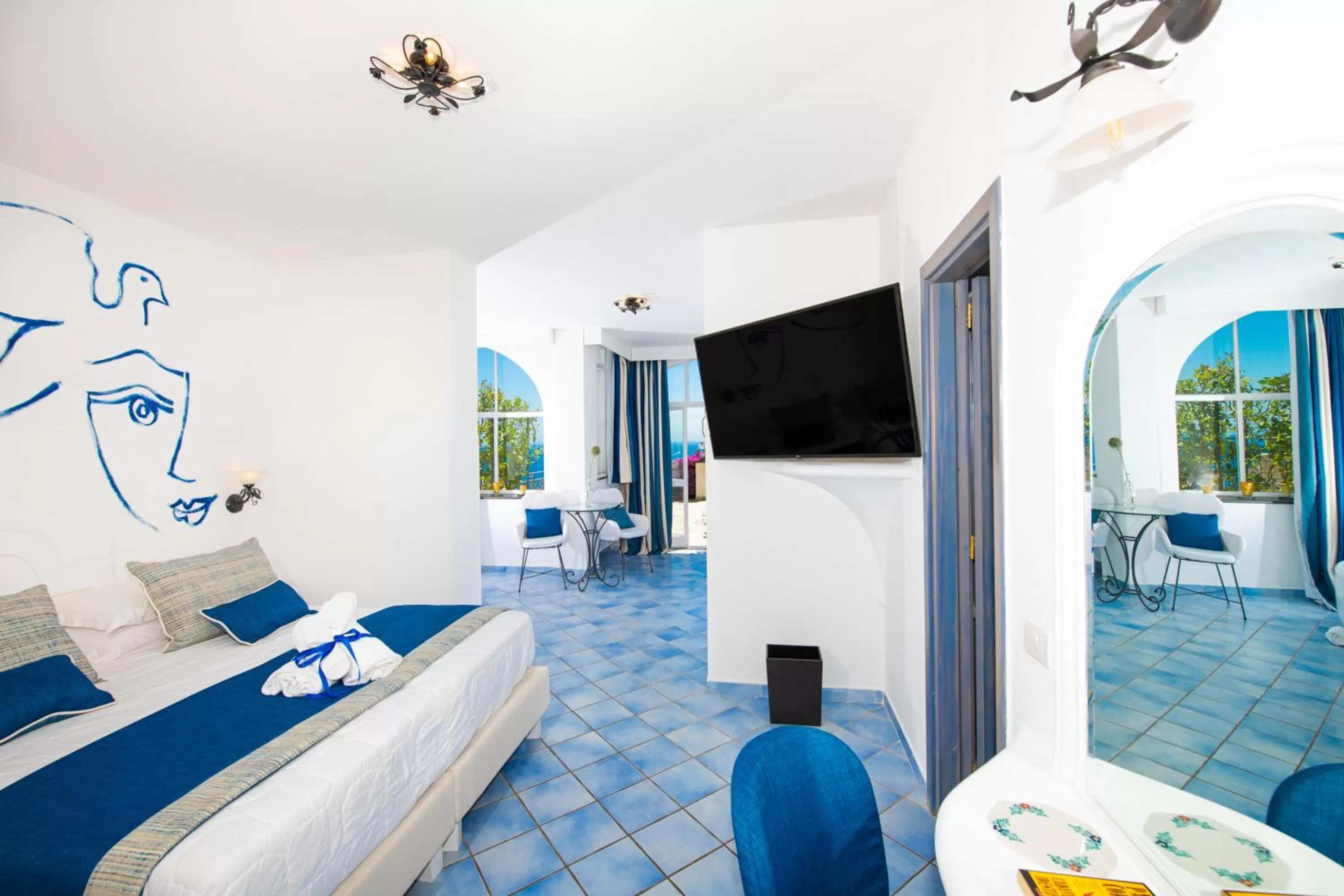 Bed in Positano Art Hotel Pasitea