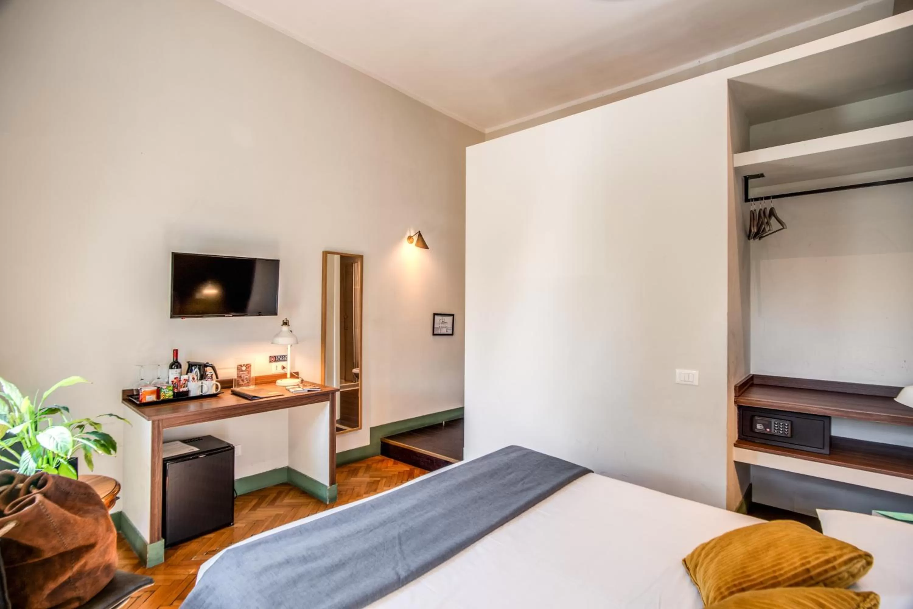 Bed in Tree Charme Trilussa