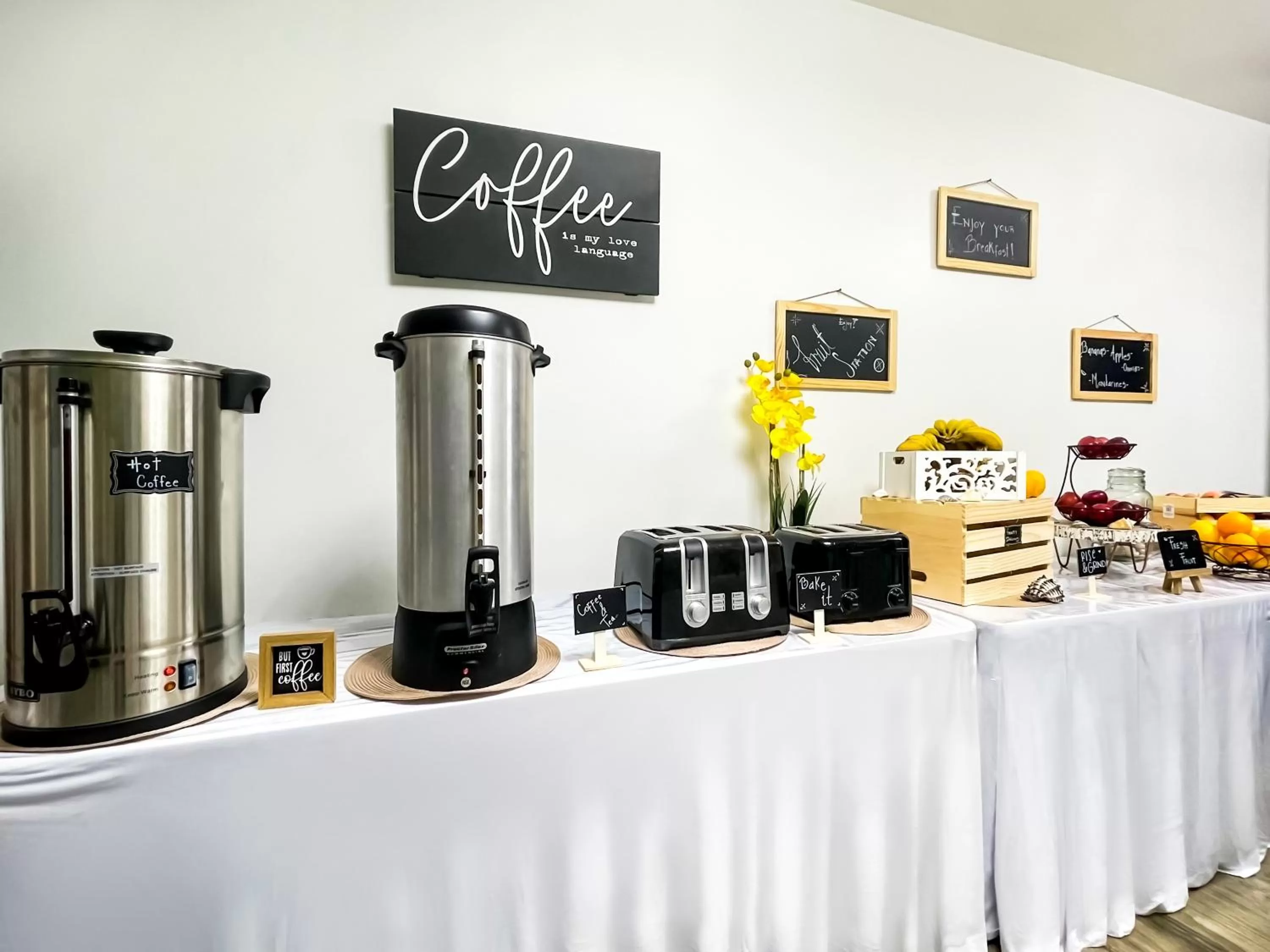 Coffee/tea facilities in Hollywood Beach Hotels