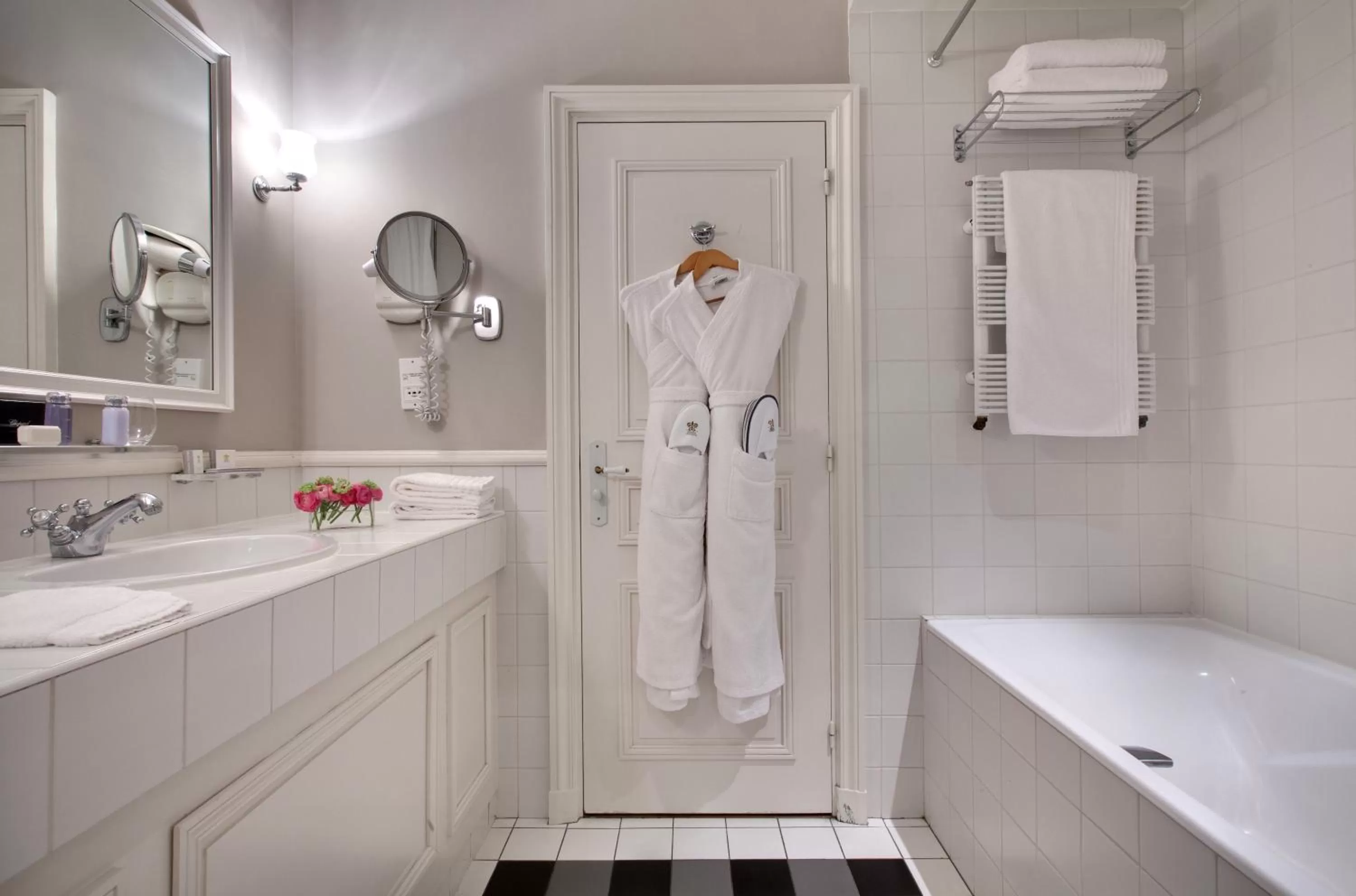 Bathroom in Château Cordeillan-Bages