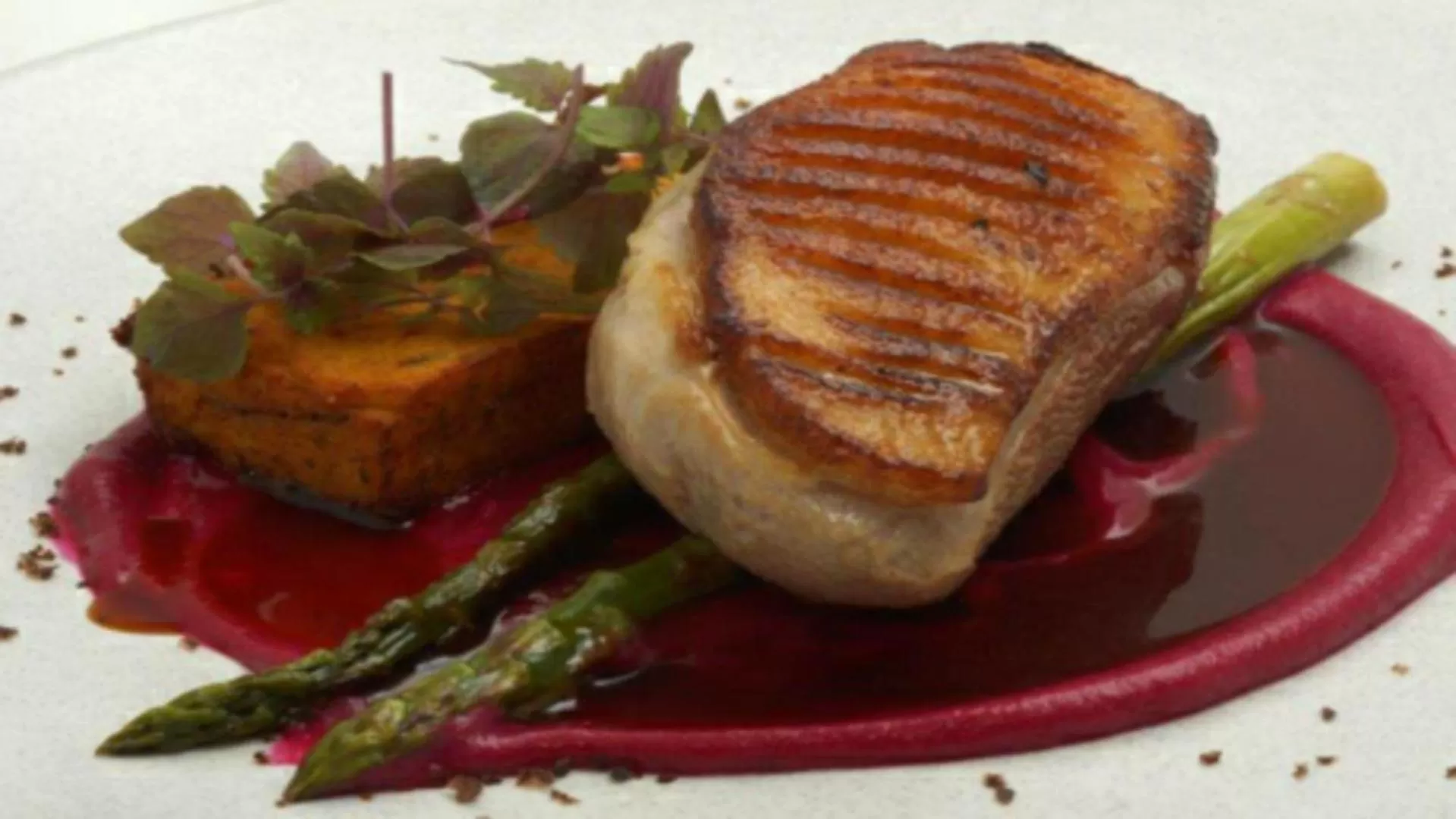 Restaurant/places to eat in Hyde Park Inn