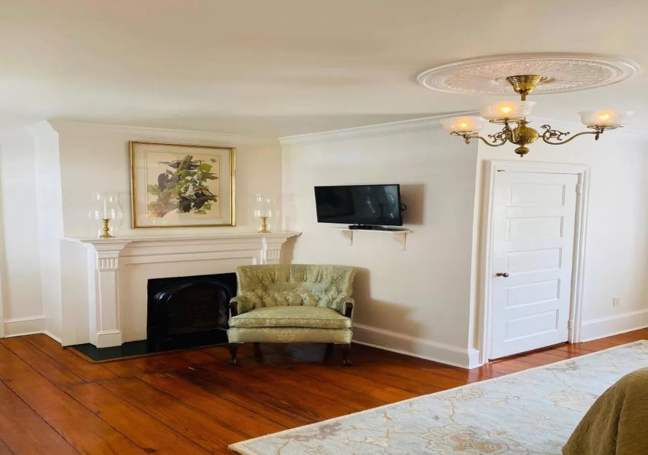 Seating area in Linden - A Historic Bed and Breakfast