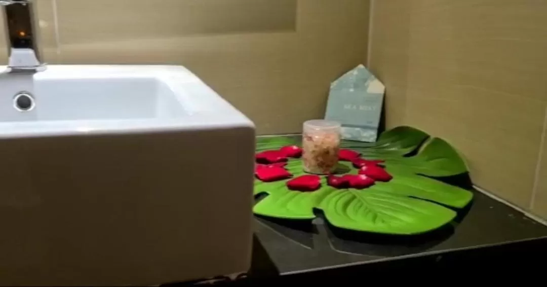 Grandeur Hotel And Spa