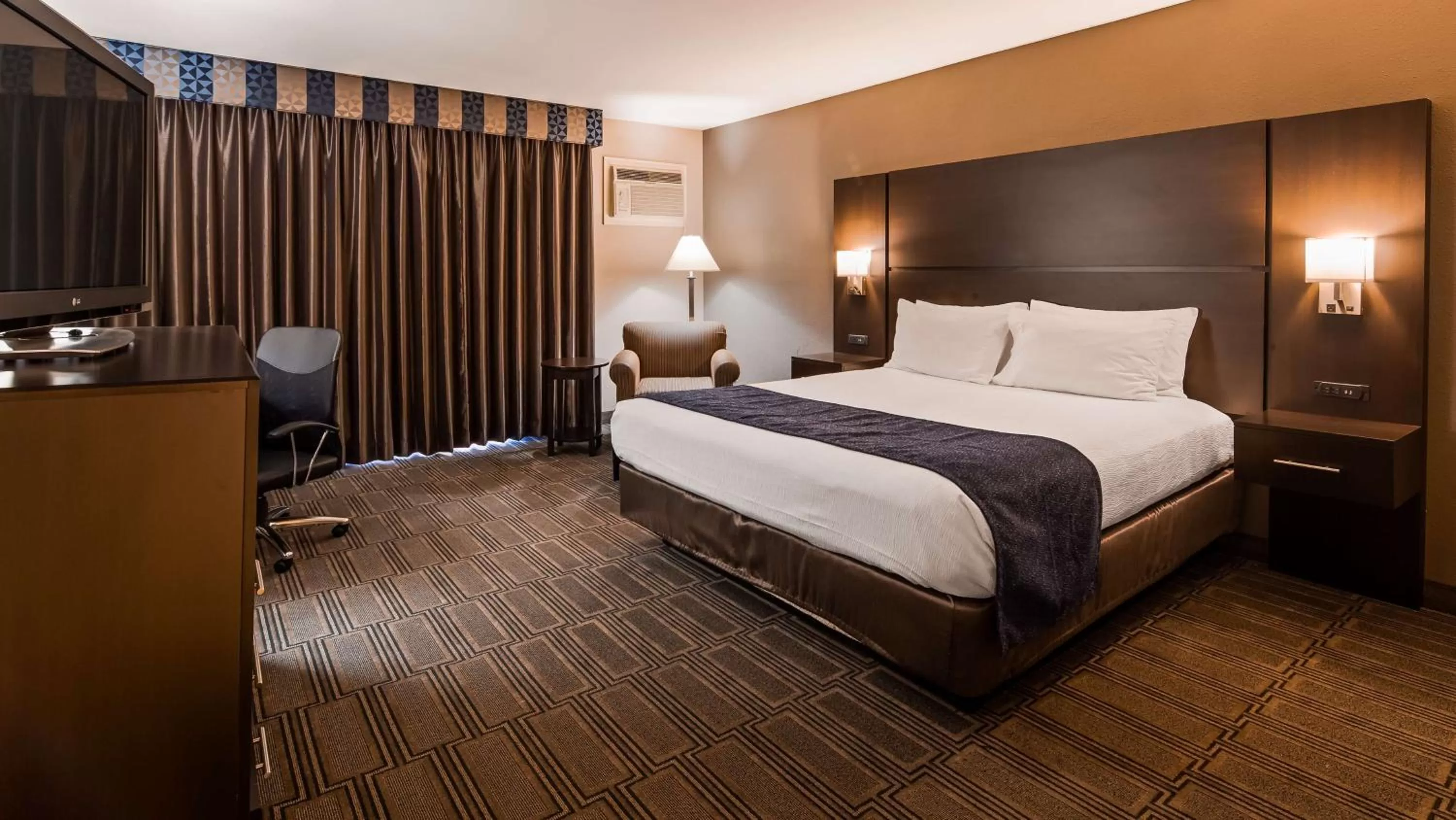 Photo of the whole room in Best Western Andersen's Inn