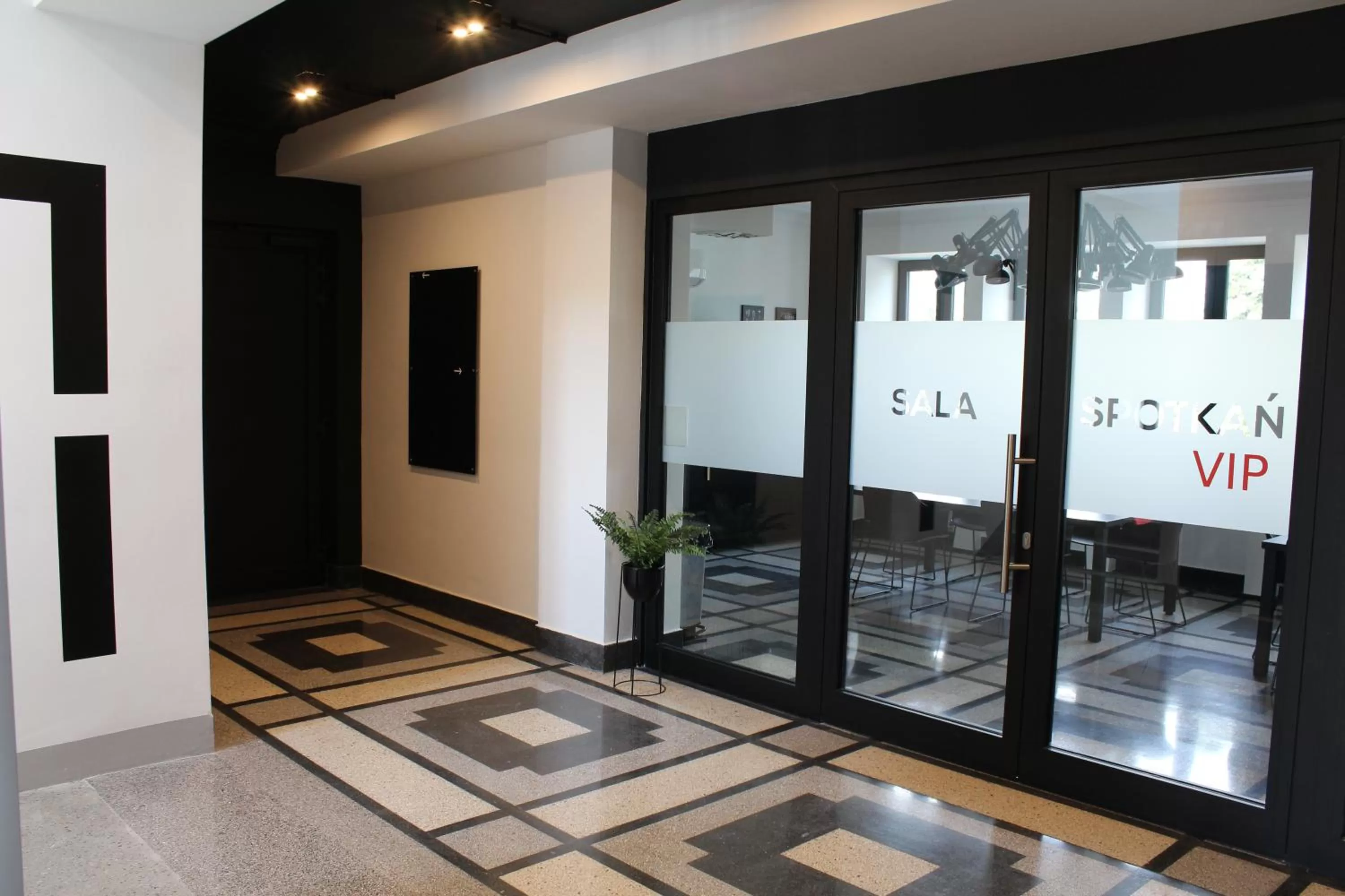 Breakfast in VANTA Business Center