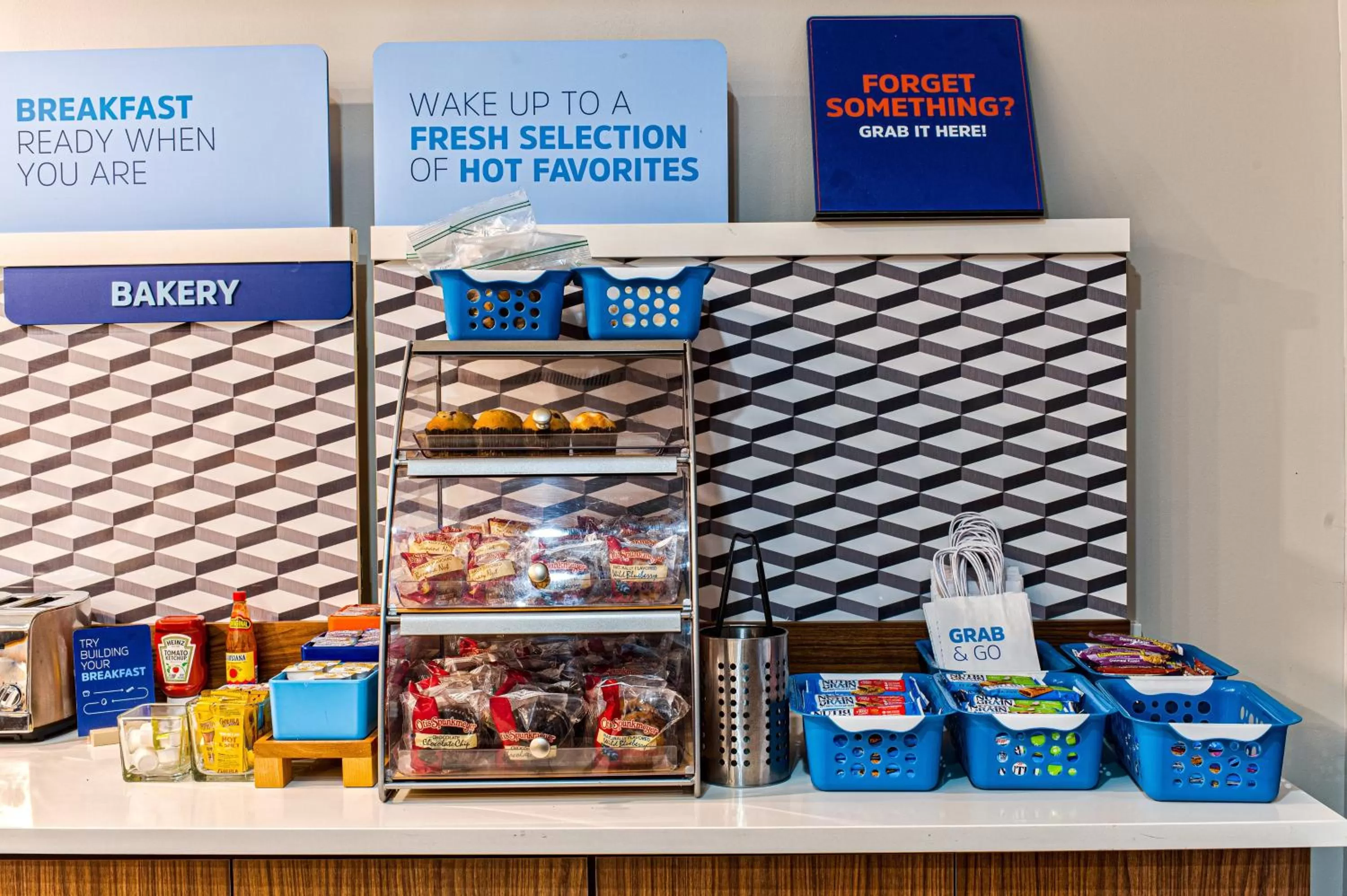 Breakfast in Holiday Inn Express Hotel & Suites Goshen by IHG