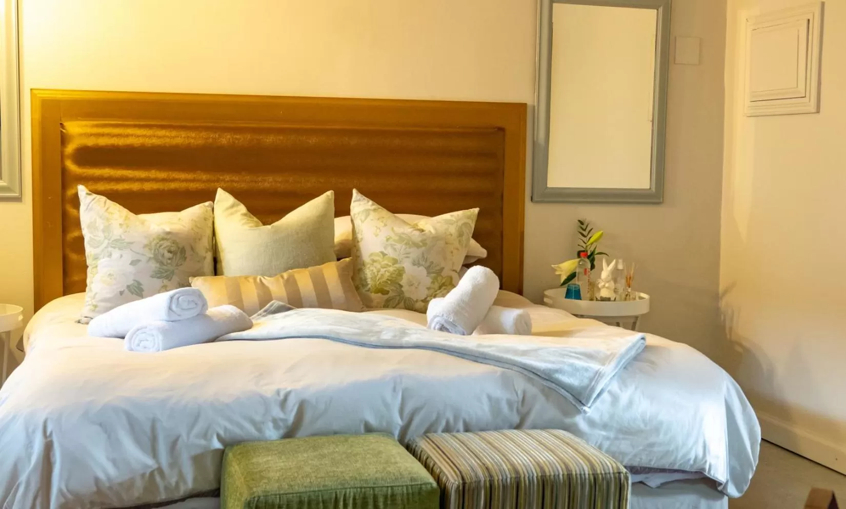 Bed in Spacube Luxury Suites and Spa