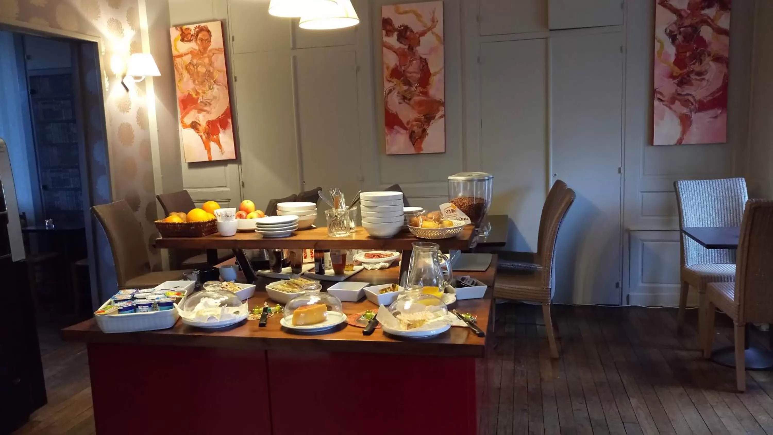 Breakfast in Hôtel Patton