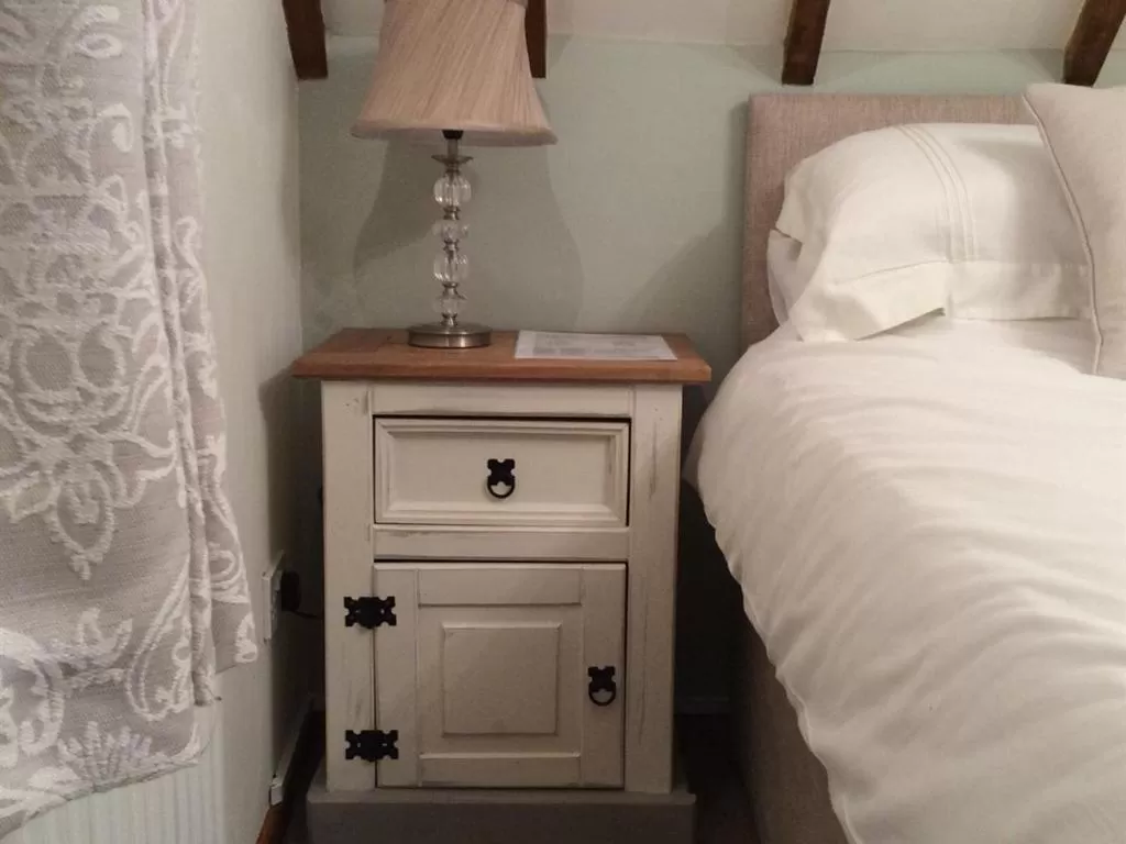 Bedroom, Bed in Old Street B&B