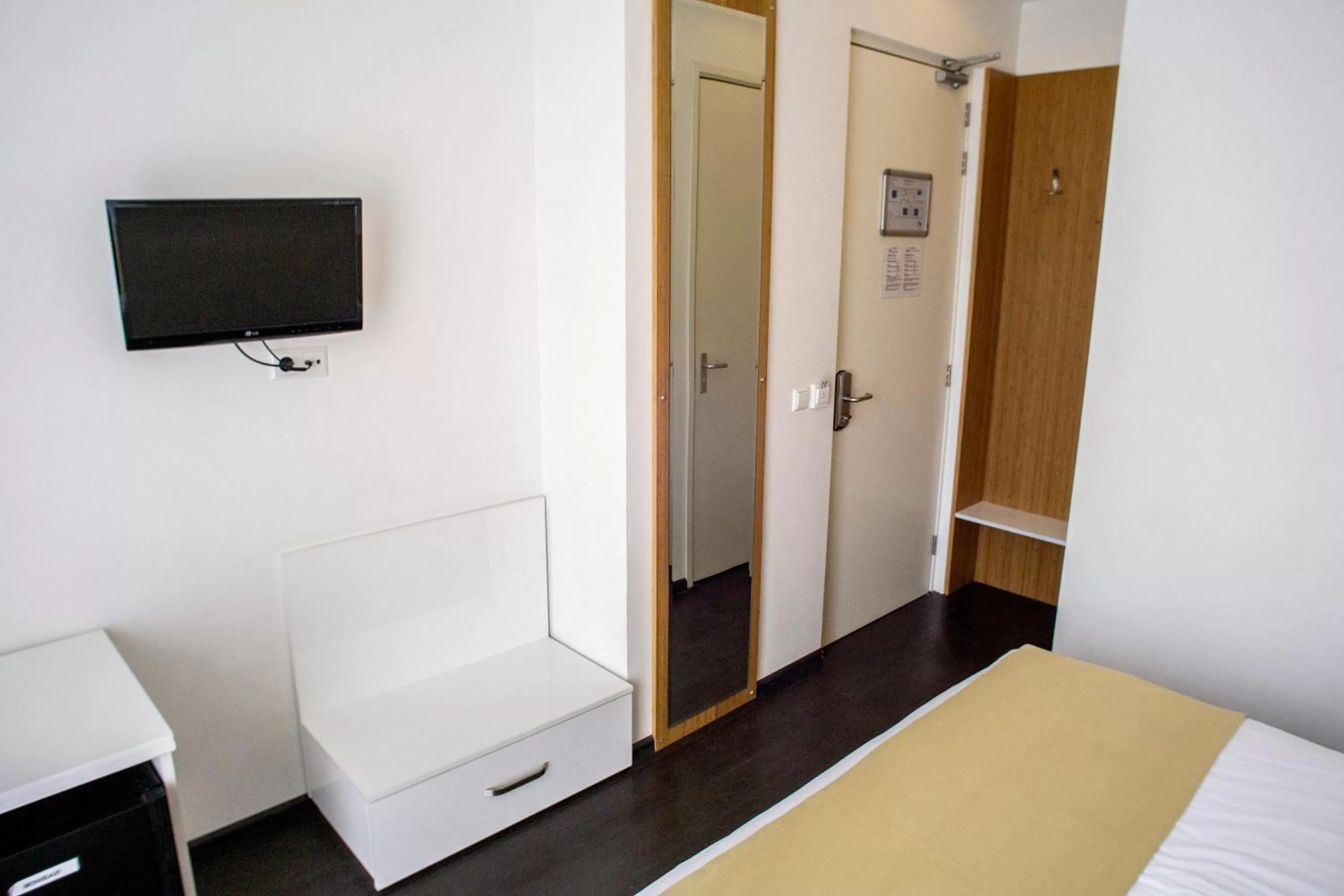 Standard Double Room in Hotel Larende