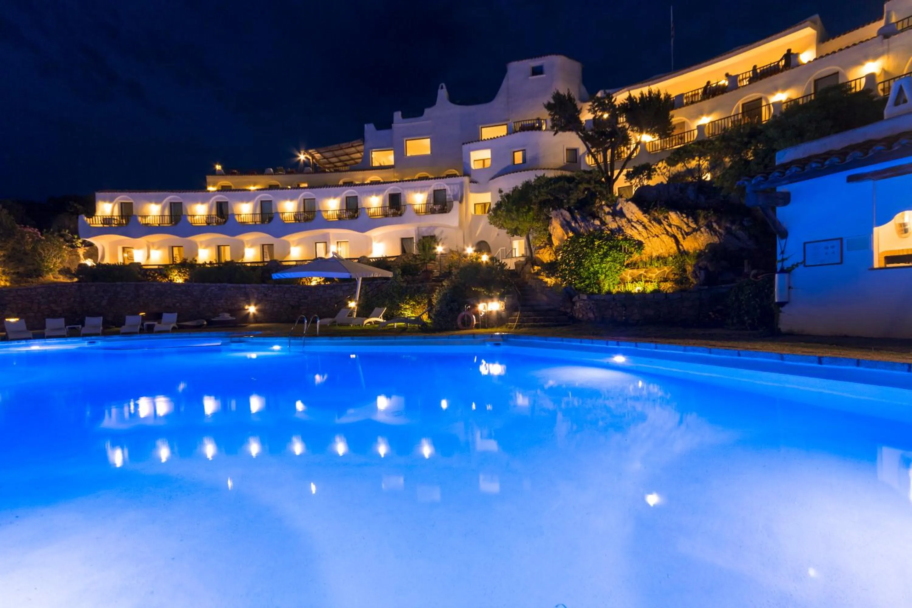 Swimming pool in Hotel Luci di la Muntagna