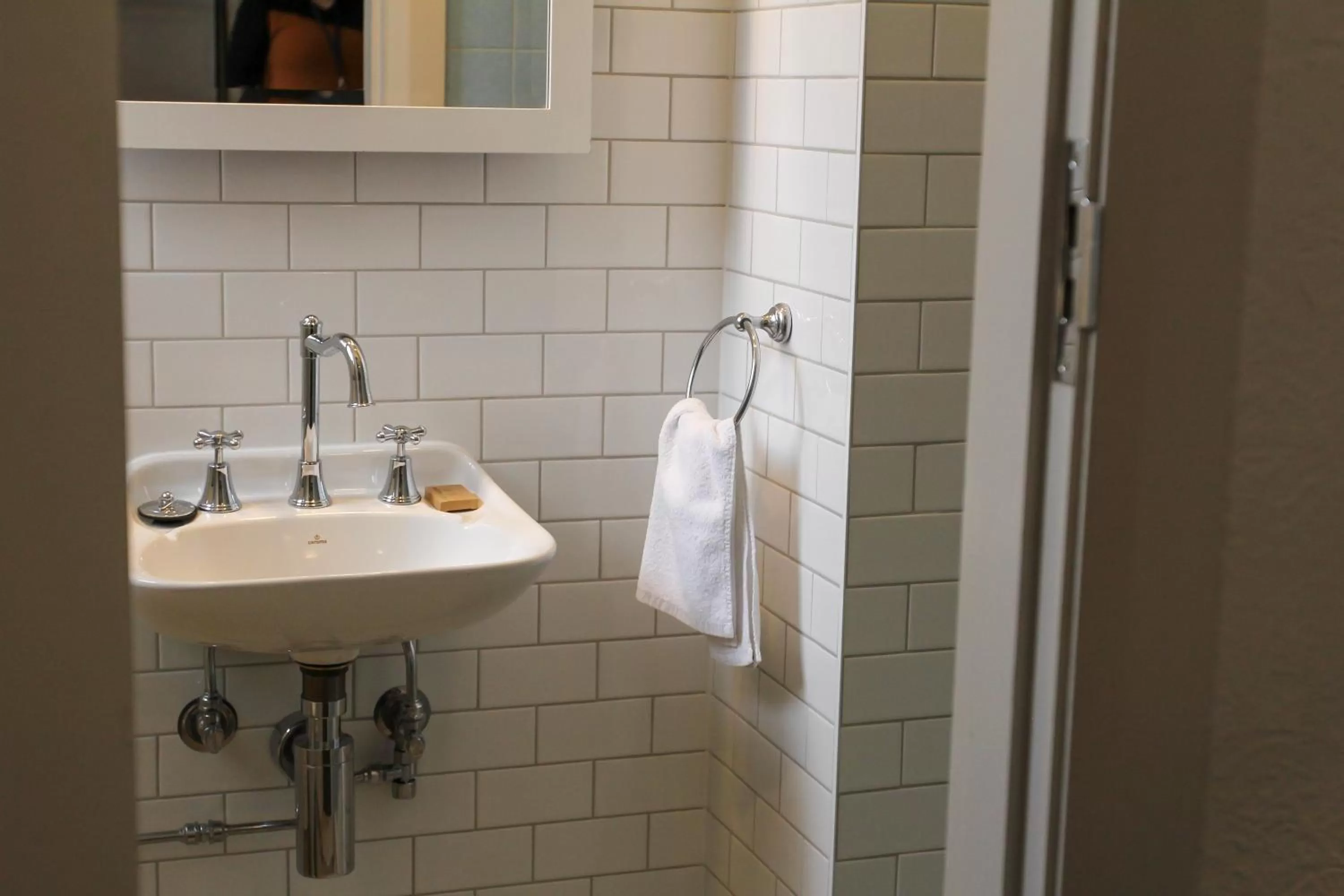 Alpine Hotel, Eat Drink Sleep