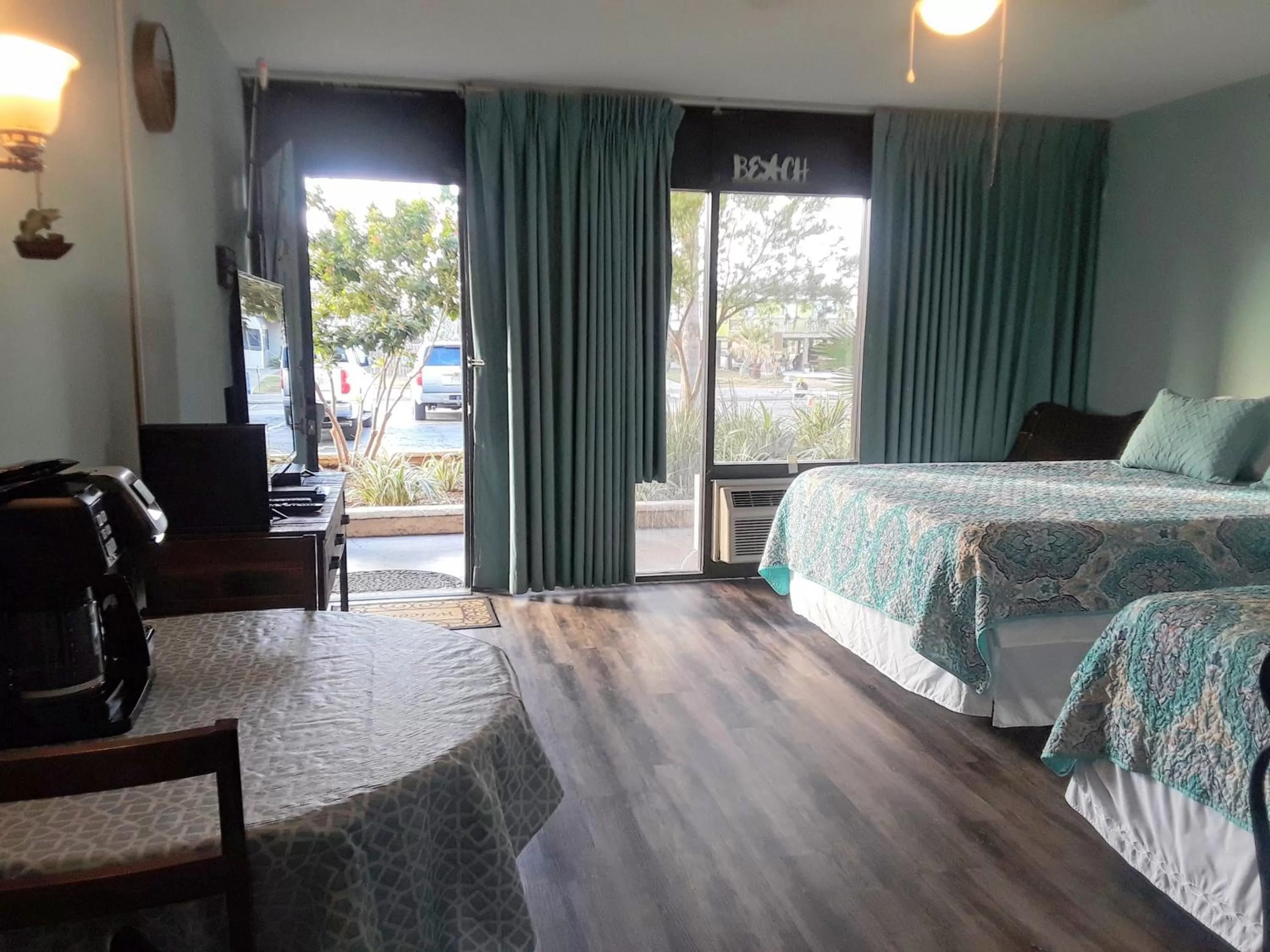 Benjamin's Pier at Laguna Reef Resort