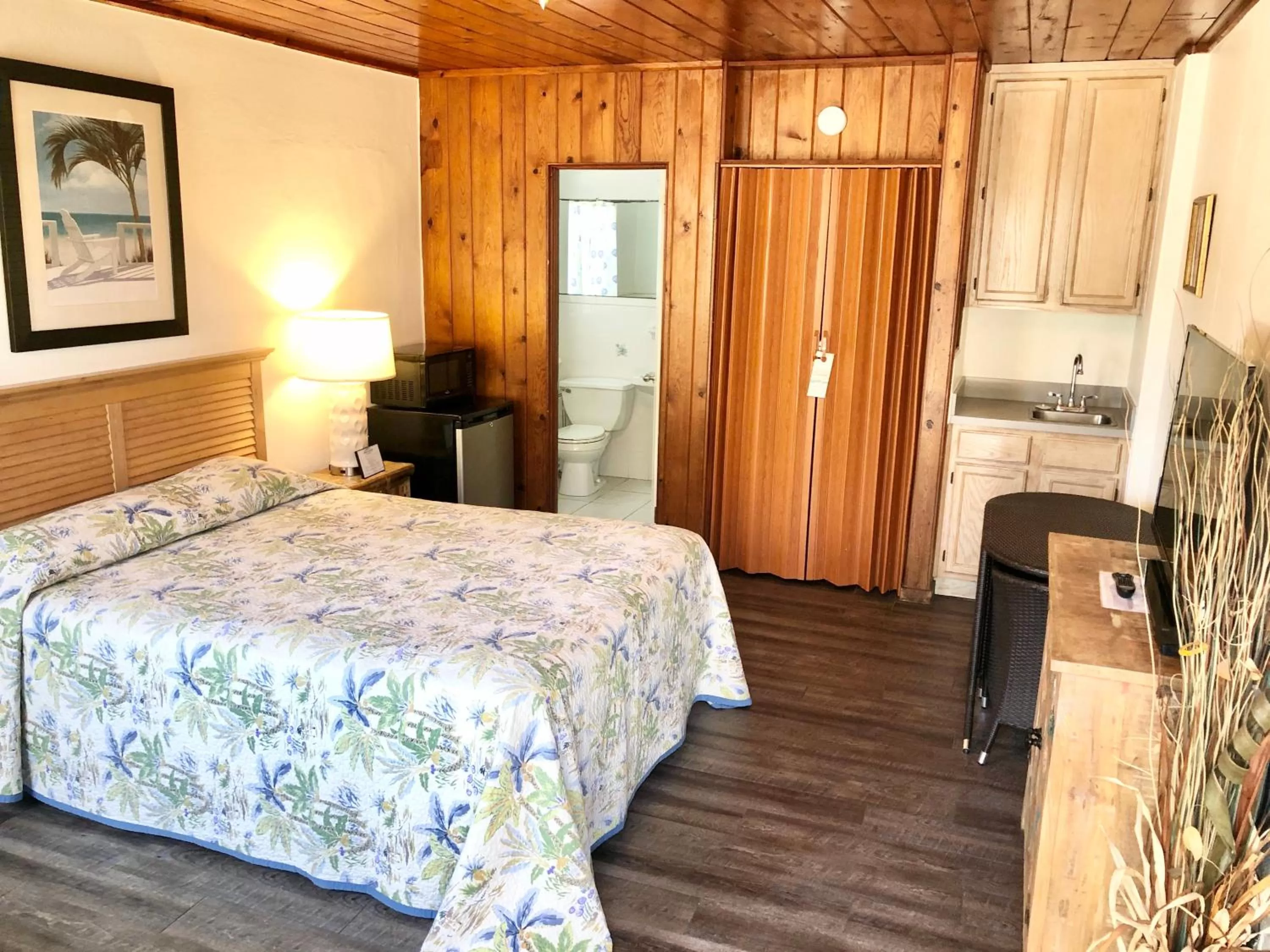 Bed in Surf Studio Beach Resort