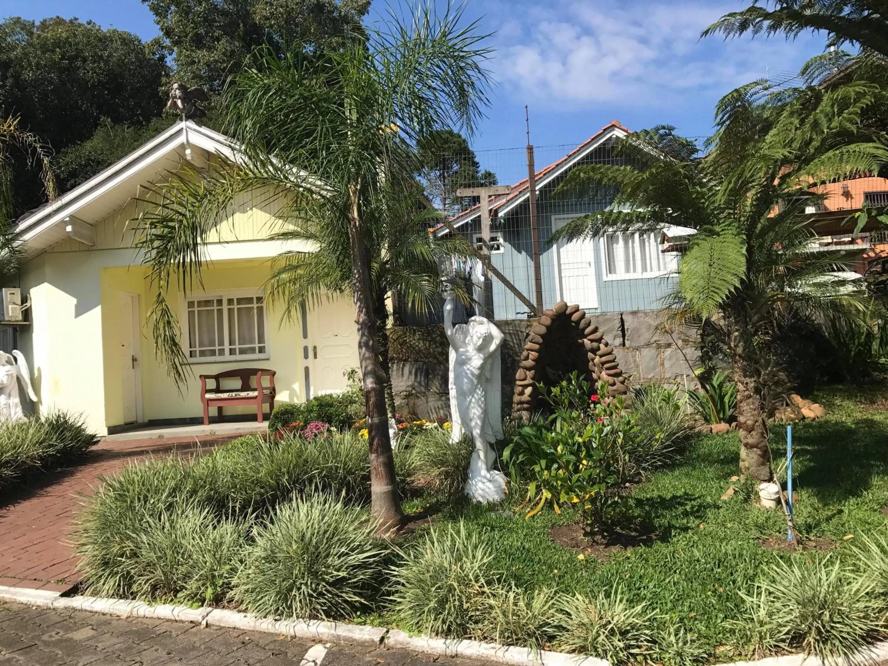 Garden, Property Building in Pousada dos Anjos