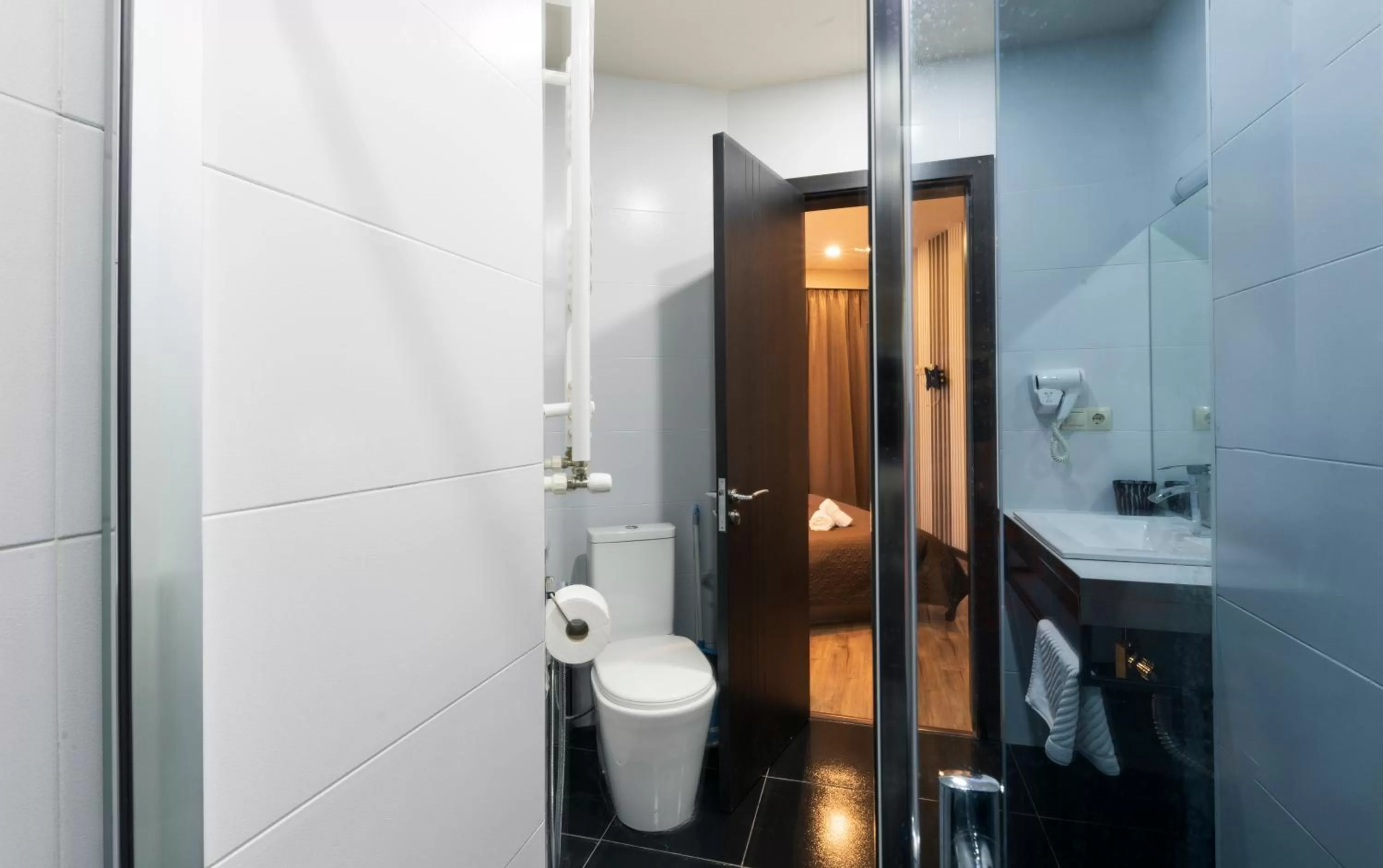 Shower in Sani Apart Hotel