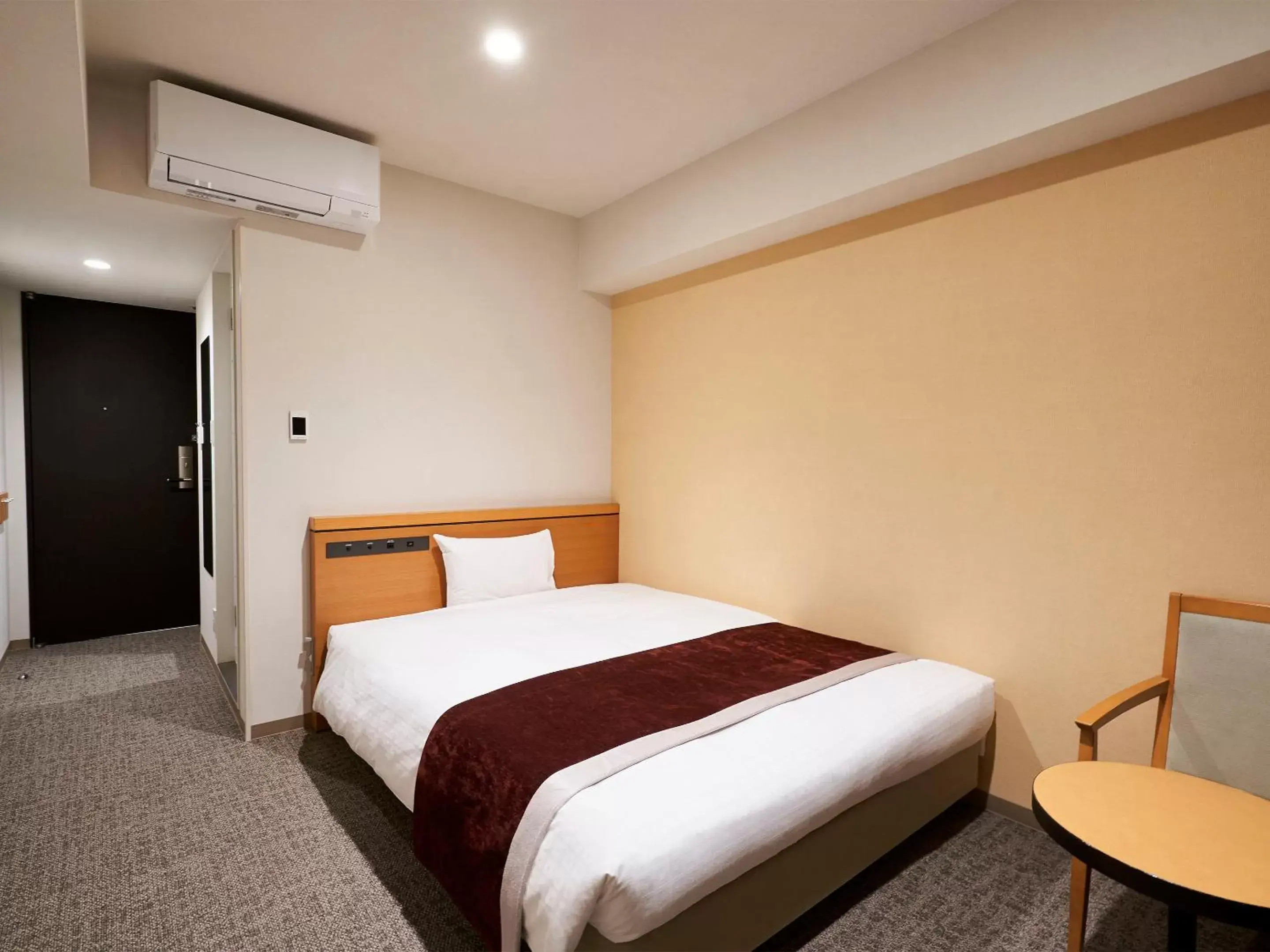 Standard Single Room - single occupancy - Smoking in Daiwa Roynet Hotel Nagoya Shinkansenguchi Standard Single Room - single occupancy - Smoking in Daiwa Roynet Hotel Nagoya Shinkansenguchi