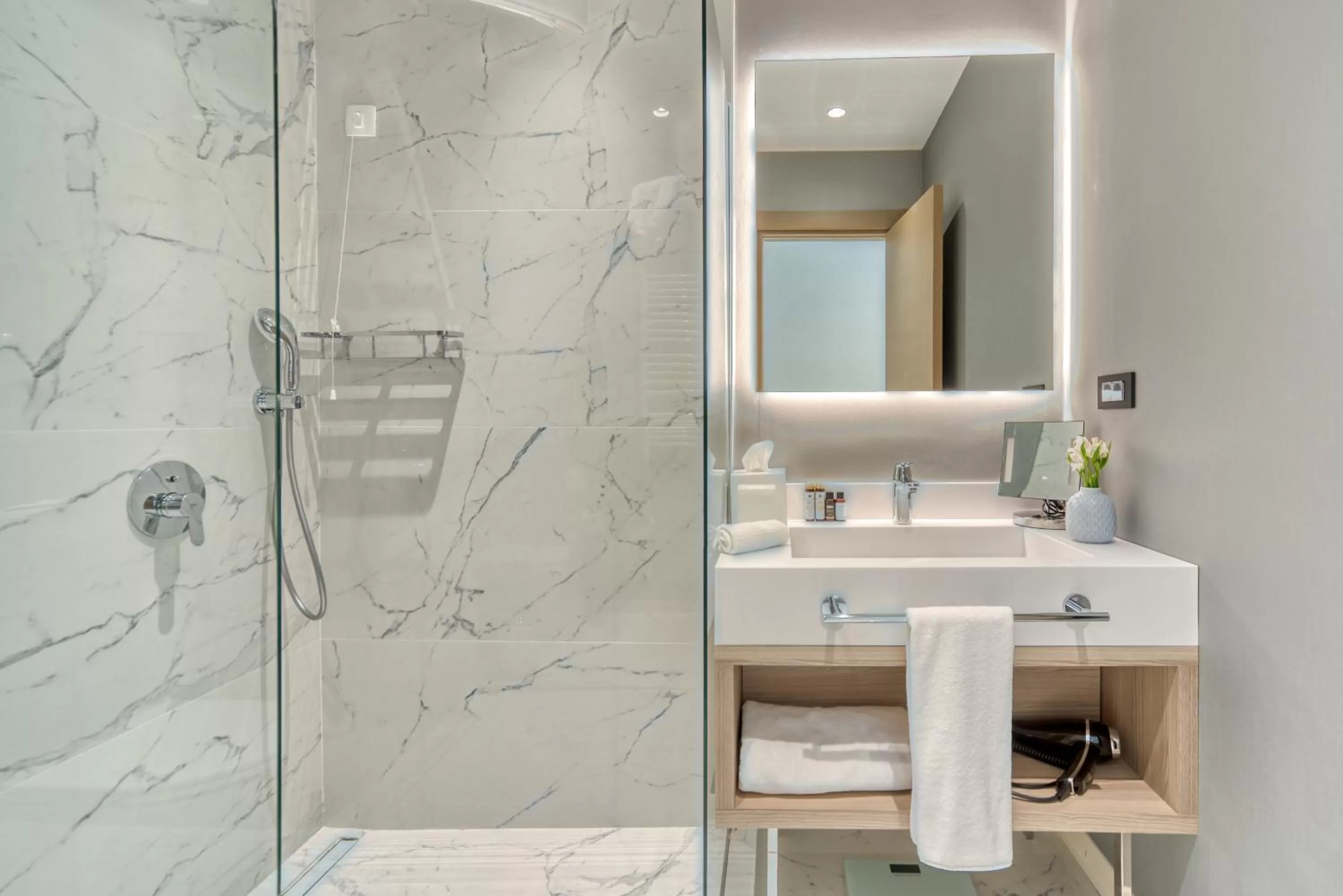 Shower in Hyatt Regency Kotor Bay Resort