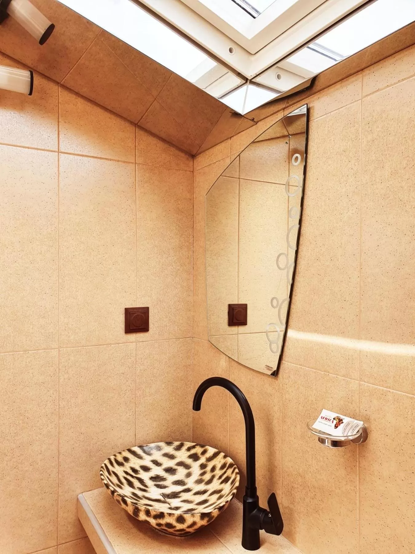Bathroom in Hotel Africa