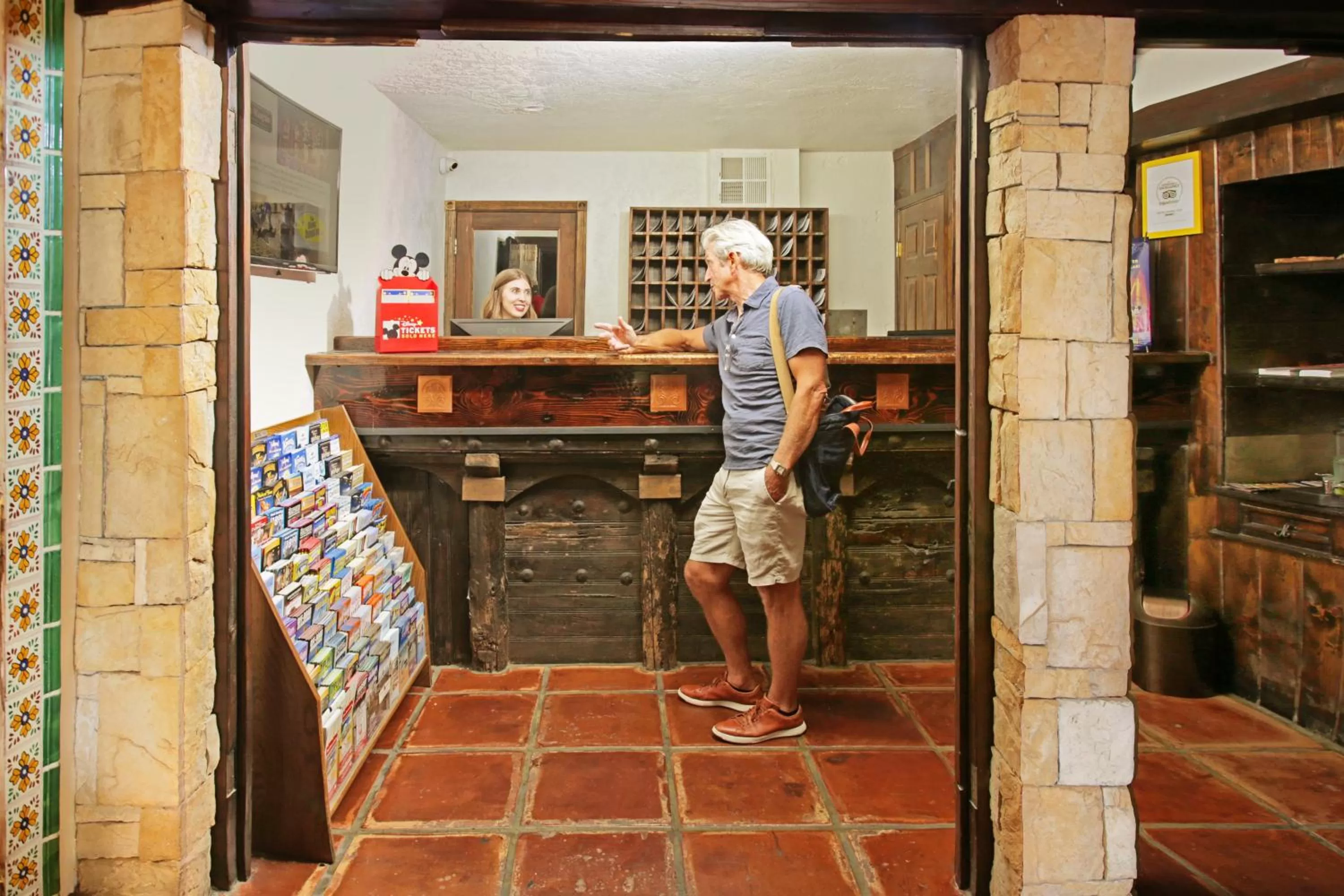 Lobby or reception in Hotel Pepper Tree Boutique Kitchen Studios - Anaheim