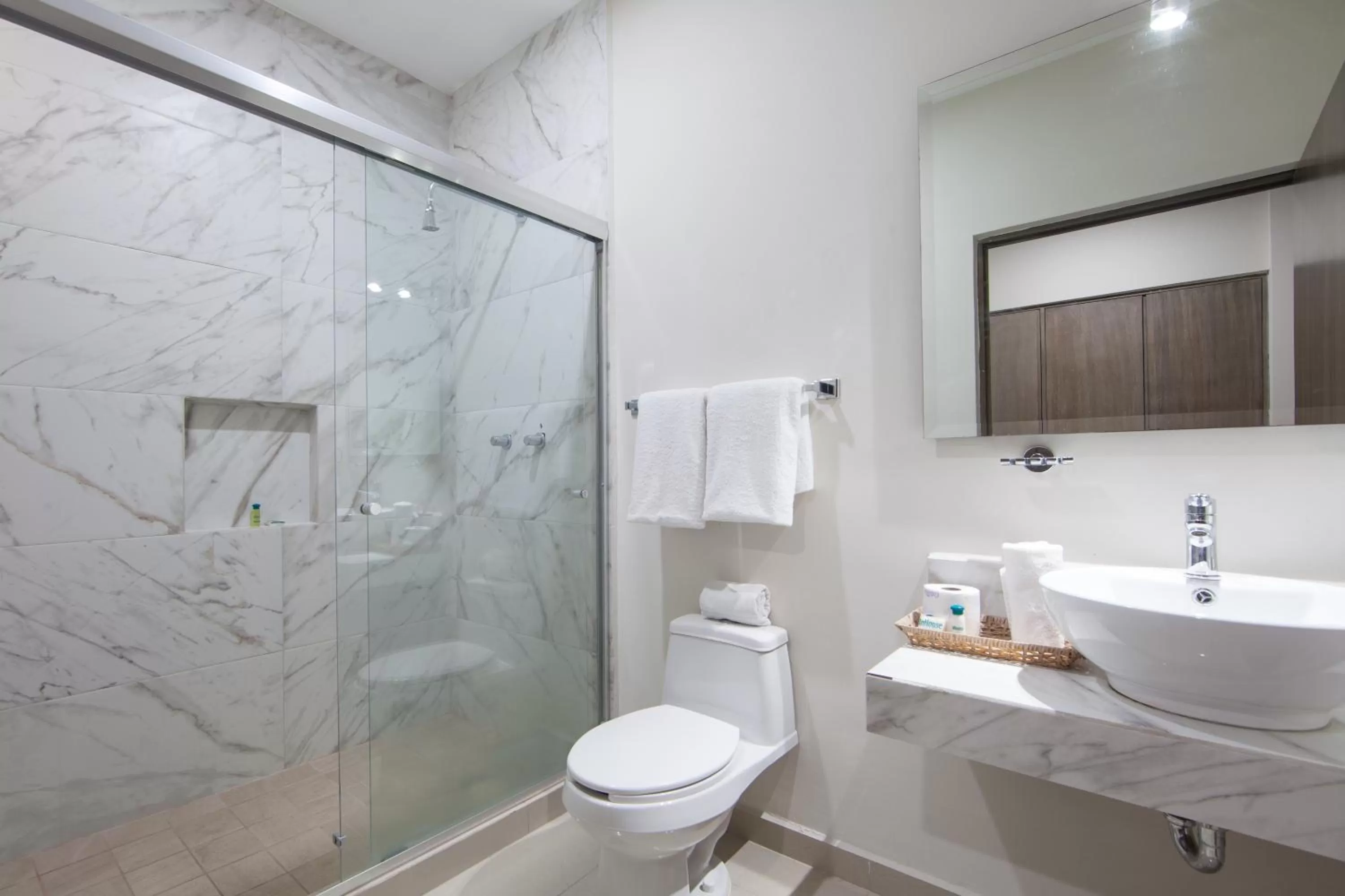 Bathroom in InHouse Hotel Culiacán