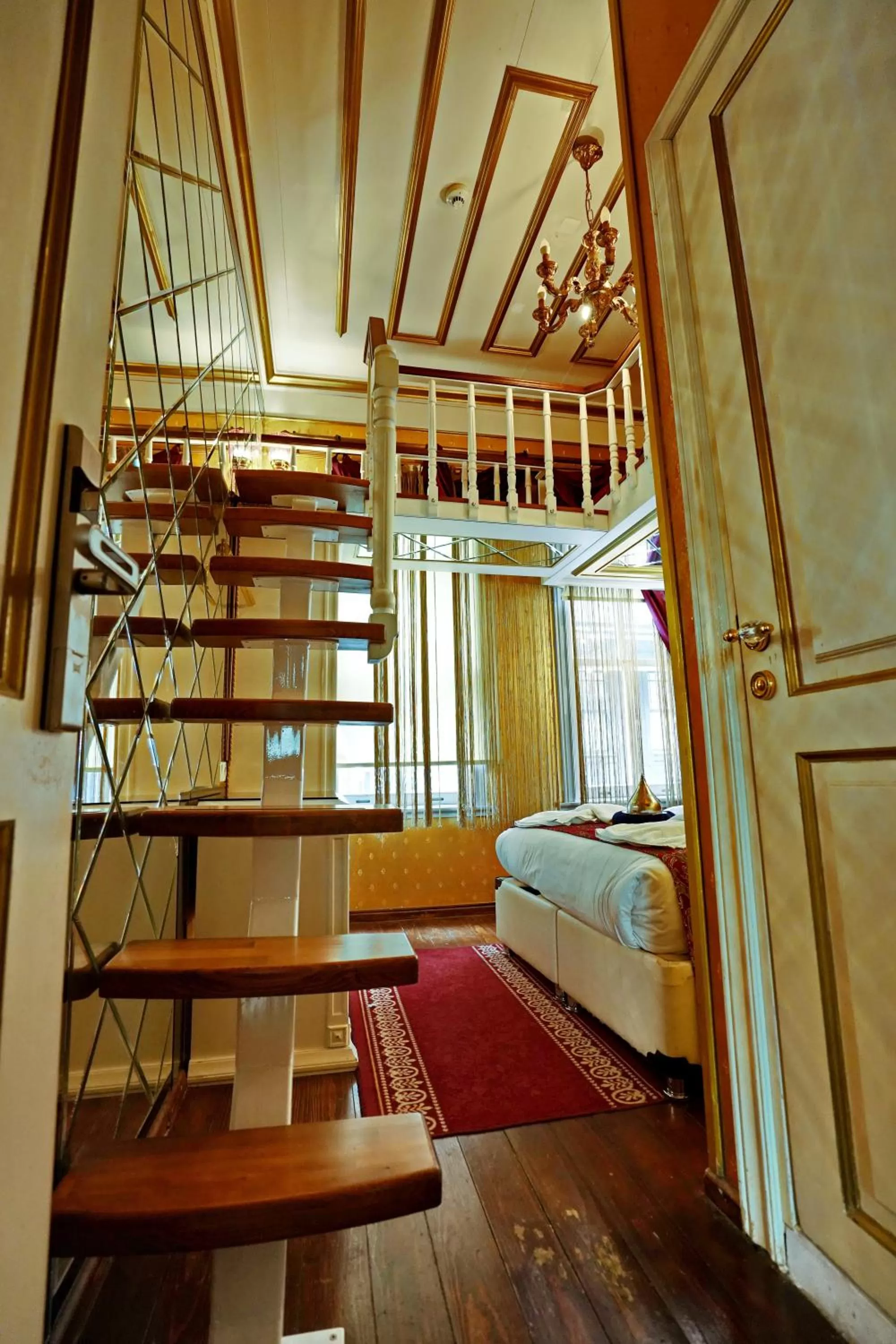 bunk bed in Sultan Tughra Hotel