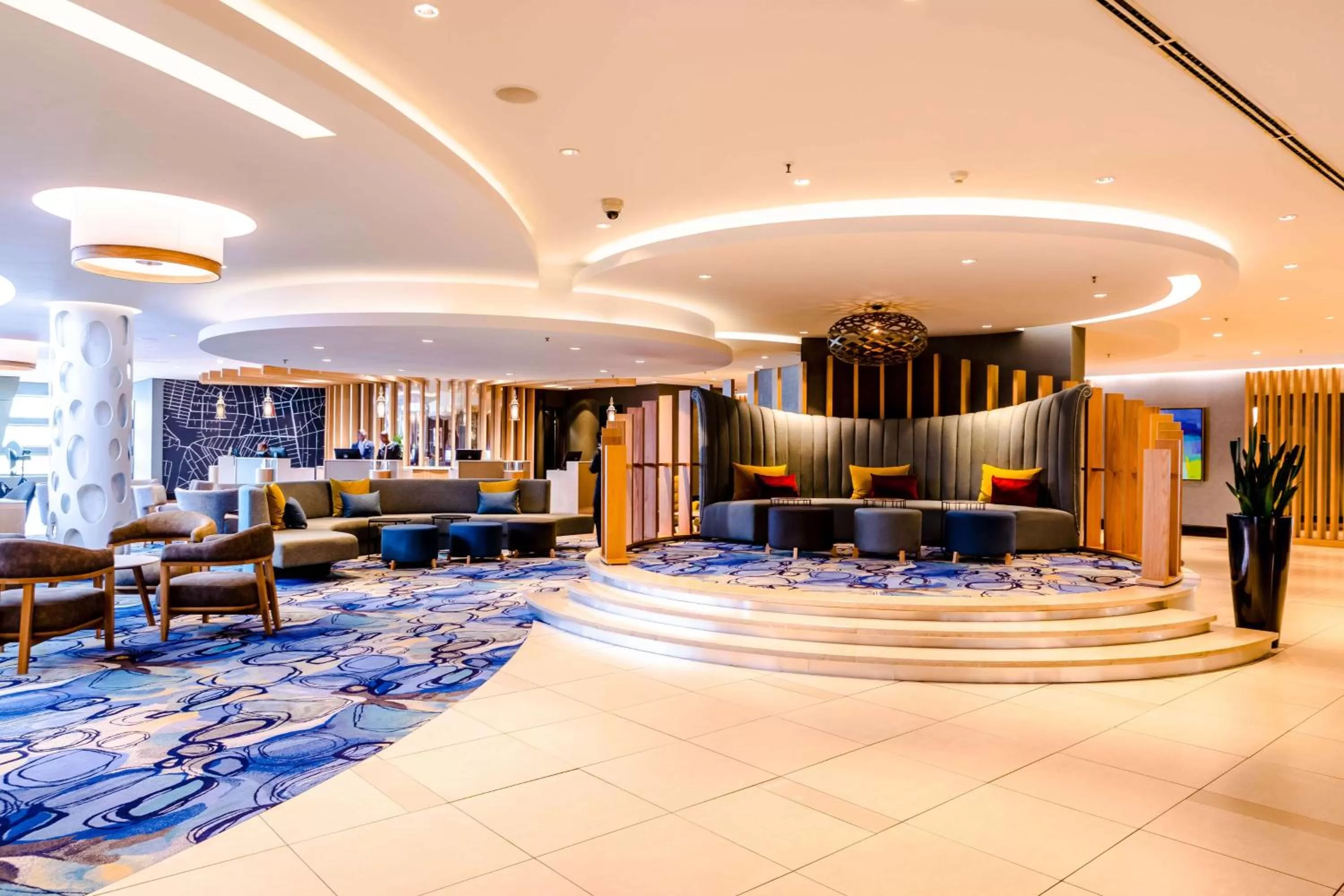 Lobby or reception in Southern Sun Rosebank, Johannesburg