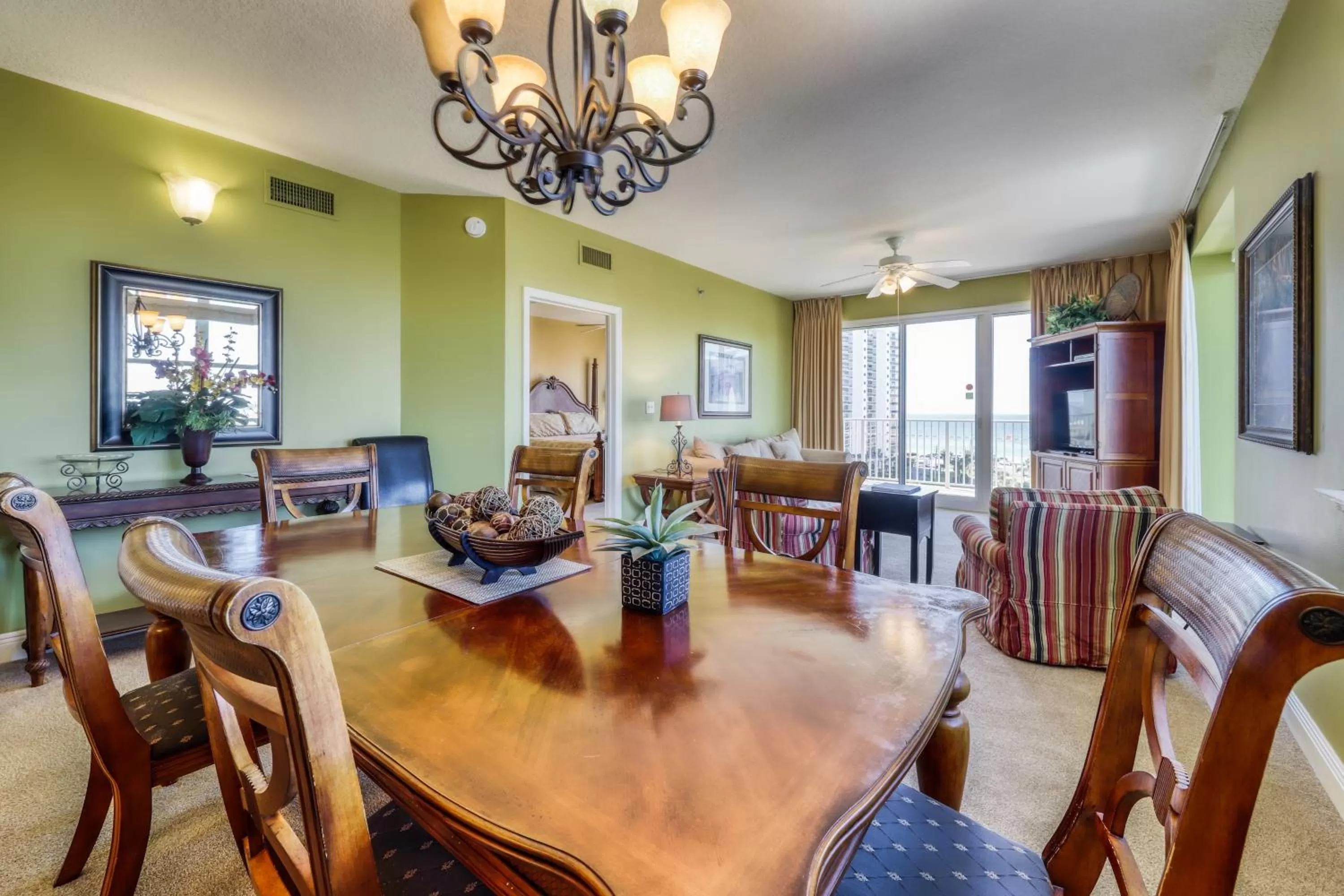 Restaurant/Places to Eat in Ariel Dunes I 0710