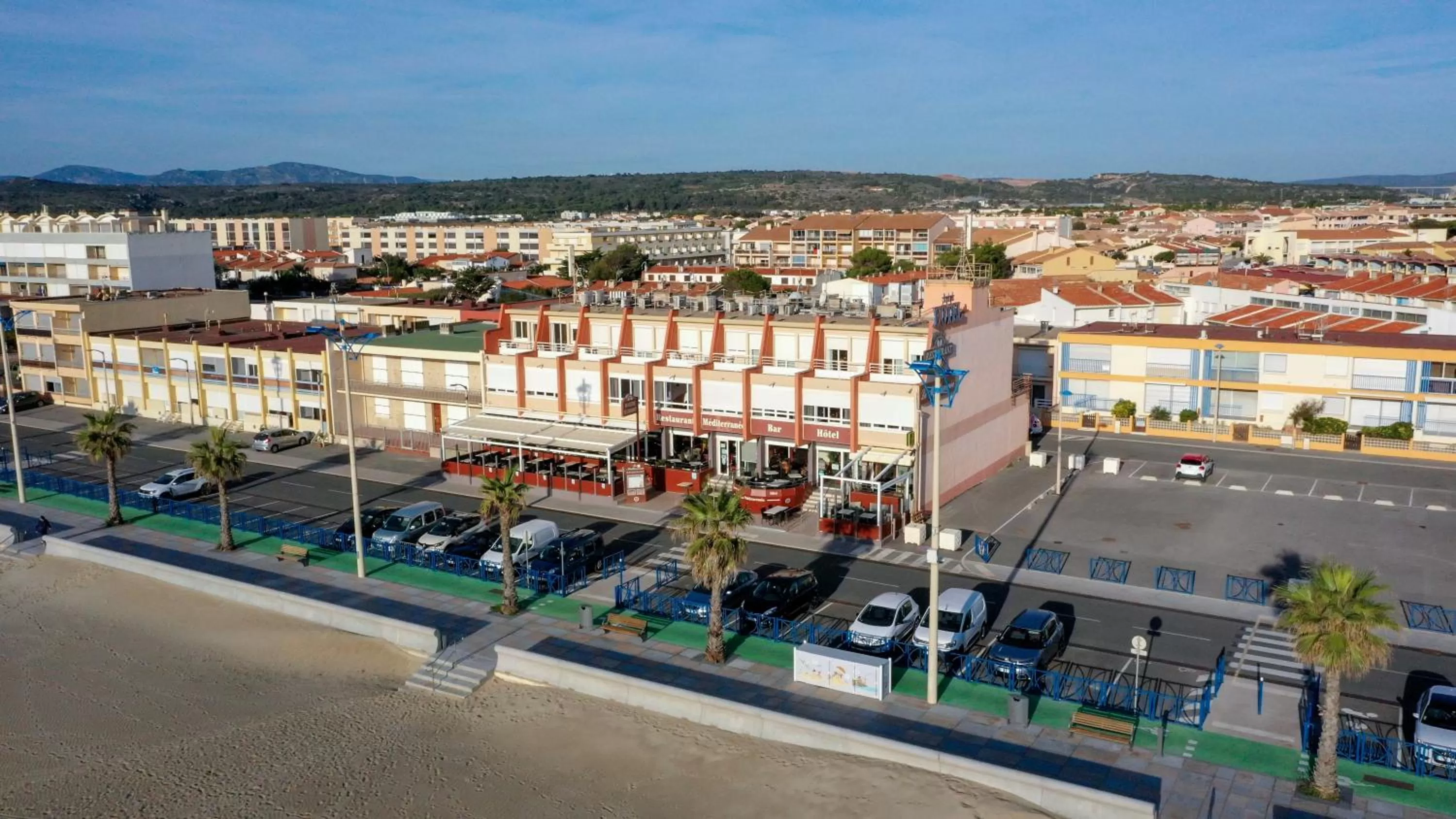 Property building in Logis Hôtel & Restaurant Mediterranee