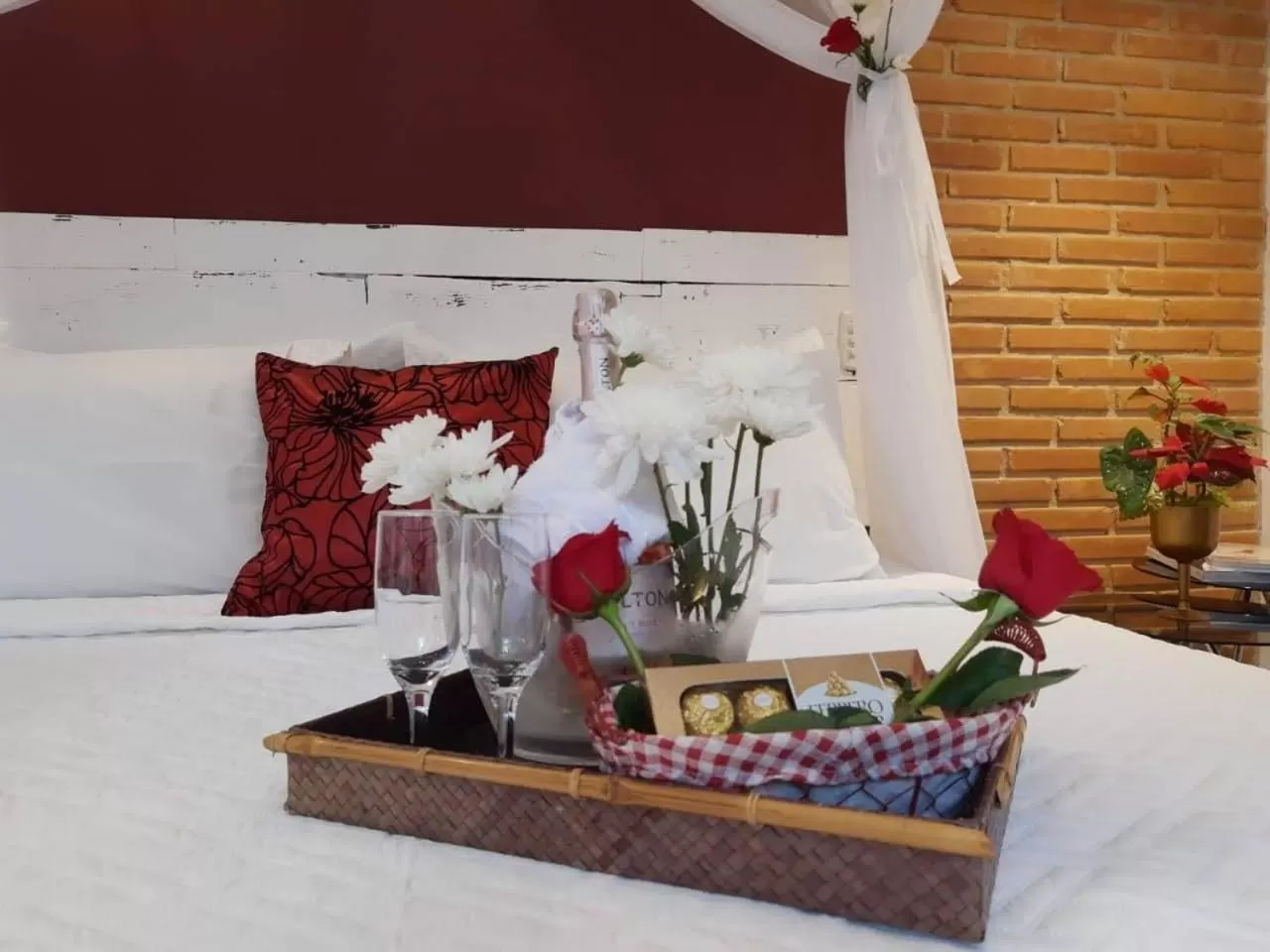 Bed in Magias de Paraty Ecopousada