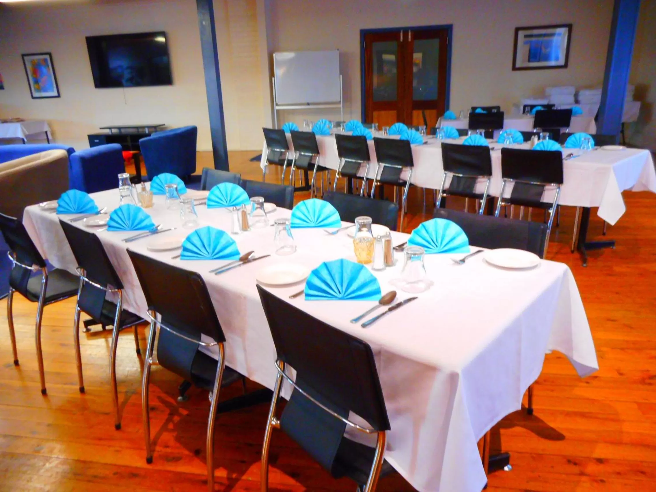 Restaurant/places to eat in Townhouse Motel Cowra