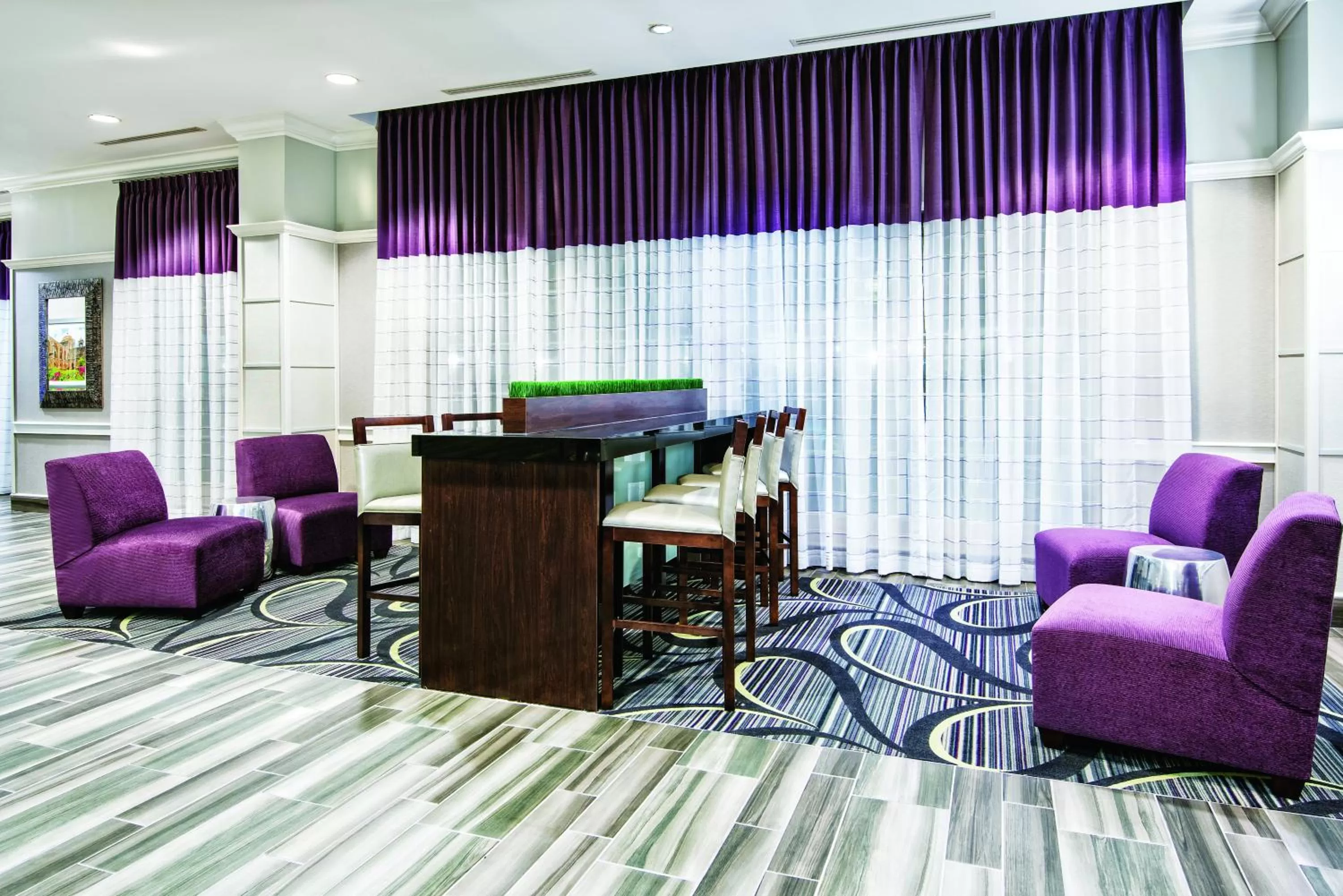 Lobby or reception in La Quinta Inn & Suites by Wyndham San Antonio Riverwalk